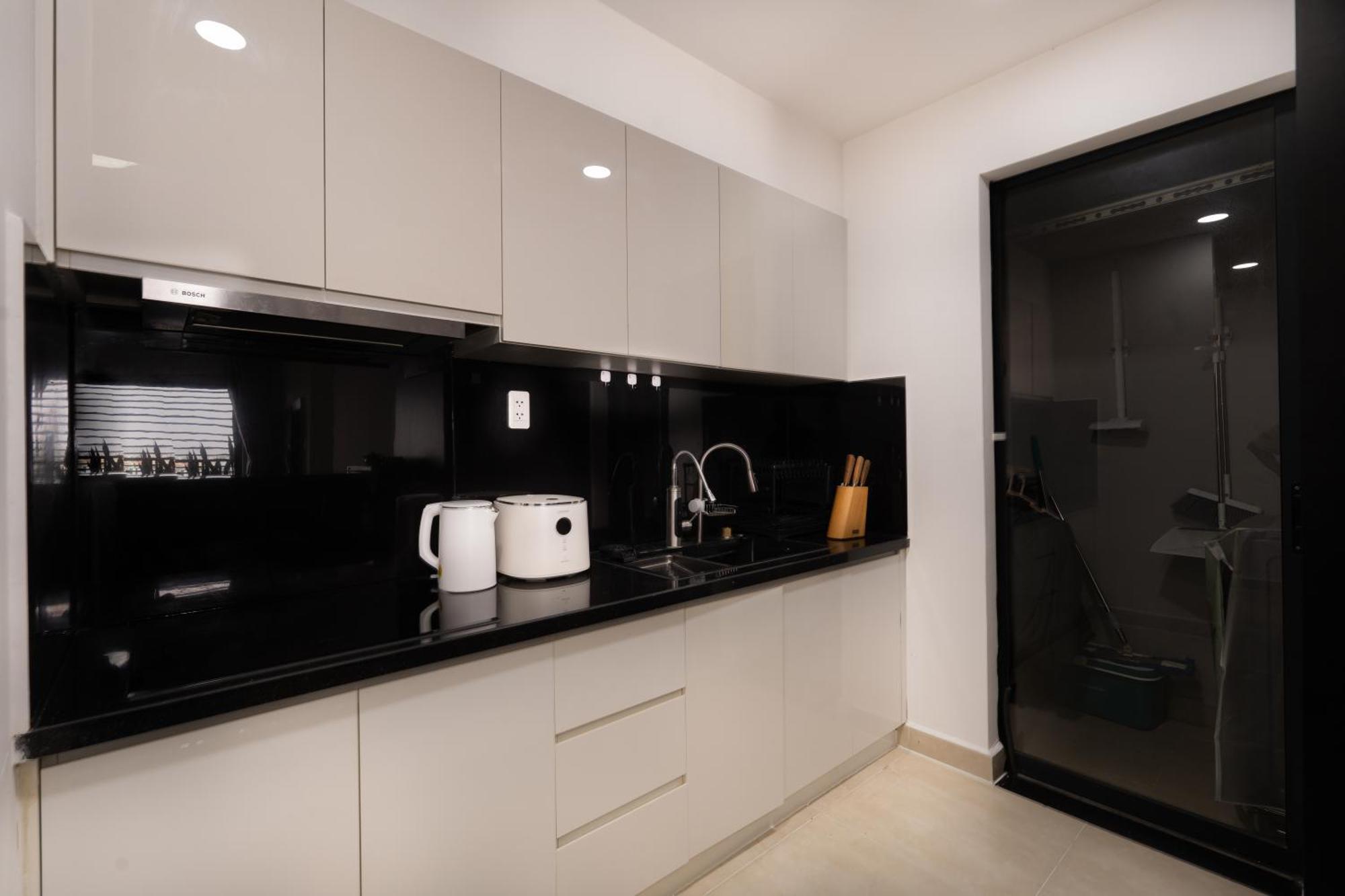 Apartment Centana Thu Thiem - Serviced - Saigon - District 2 - Q2 - - Netflix, Fpt Tv, Youtube Premium, Playstation 5, Workstation - Super Wifi Ho Chi Minh City