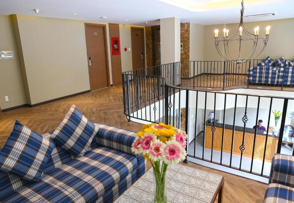 Hotel Bizu Royal Ho Chi Minh City