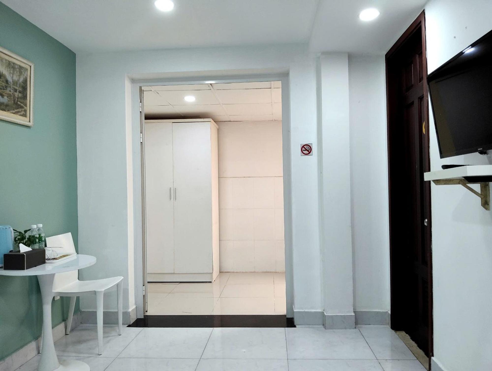 Golden Sun 2 Aparthotel *