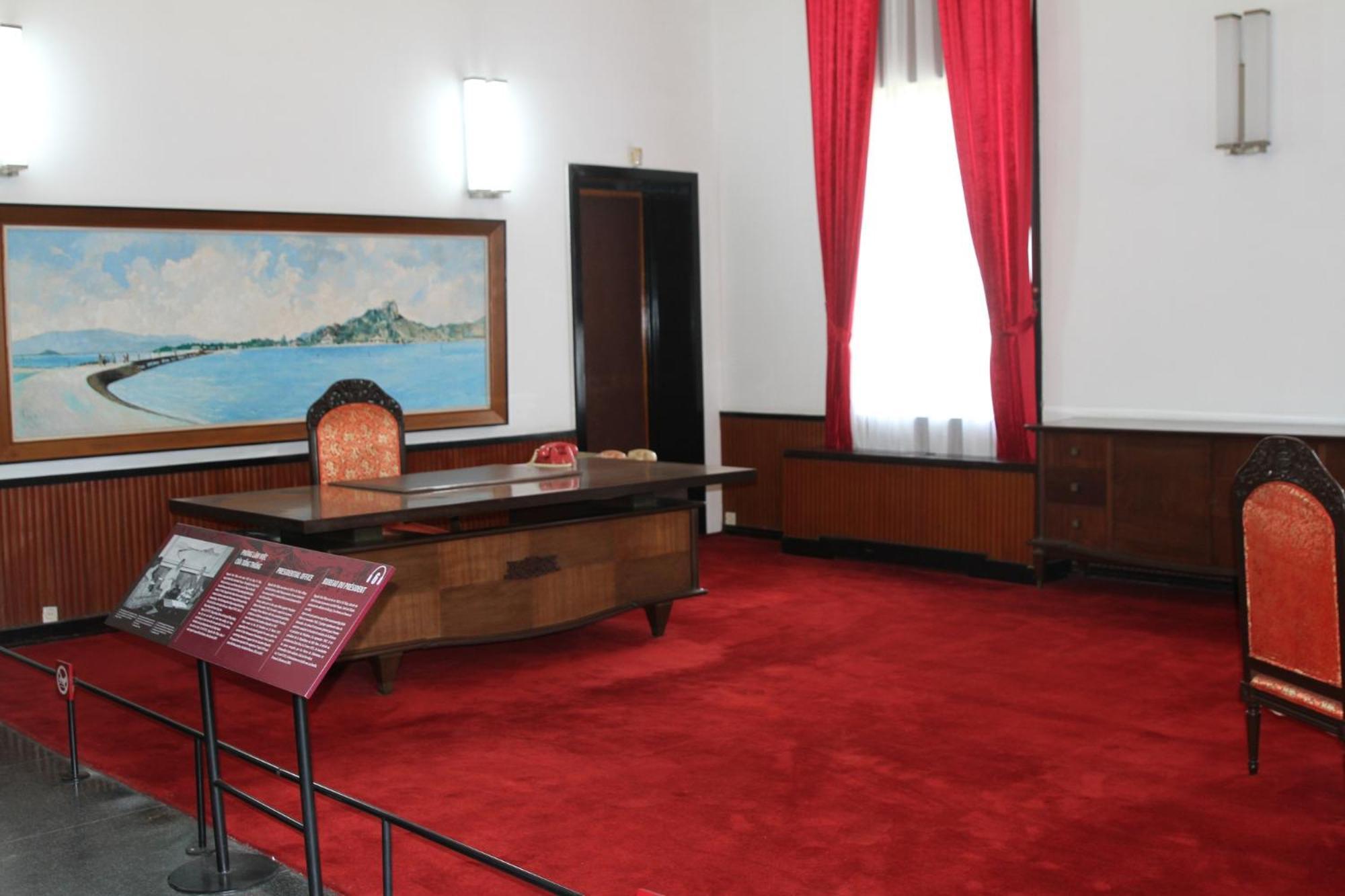 Hoang Luxury Dist 1 Hotel 3*