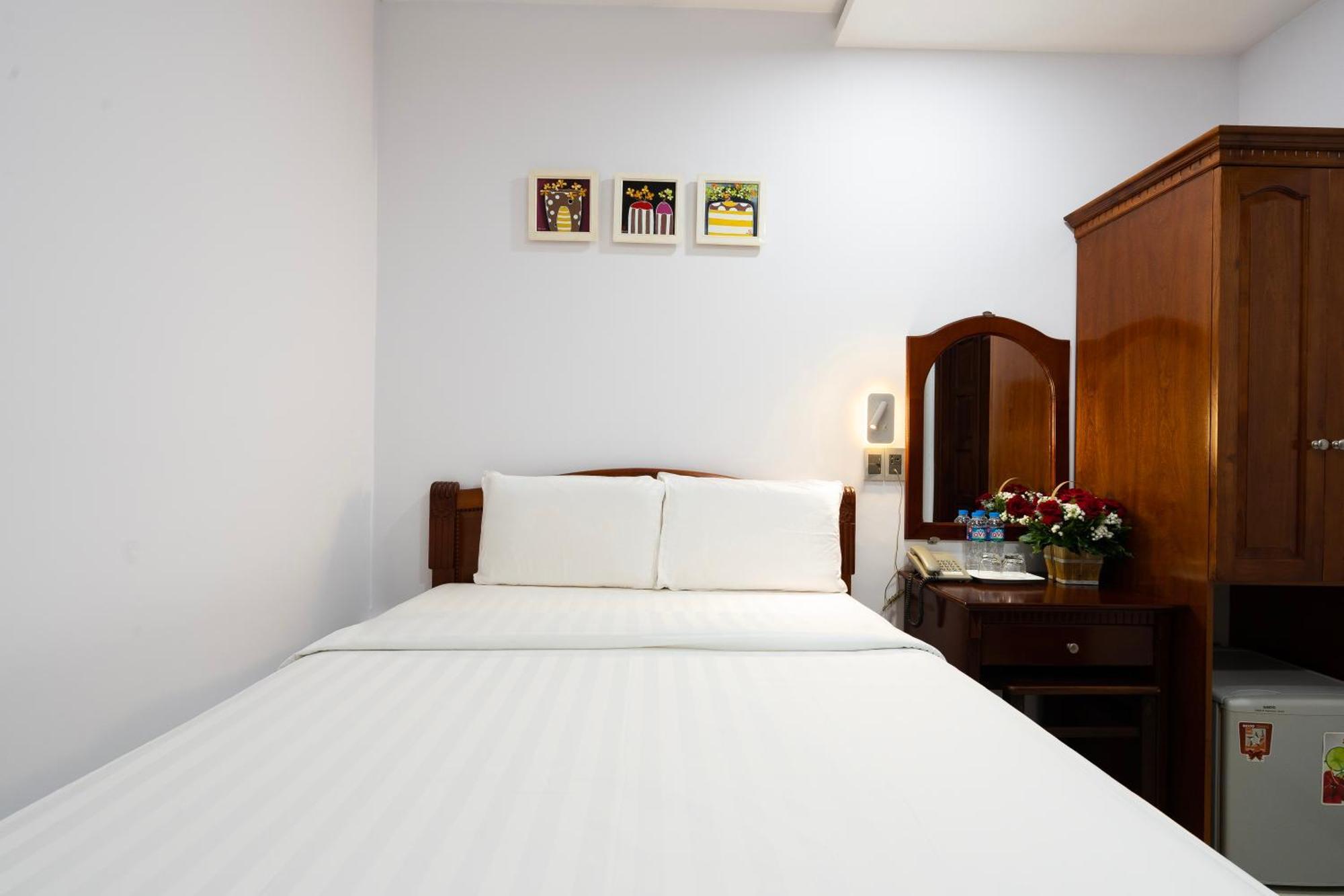 Hotel Hoang Luxury Dist 1 3*
