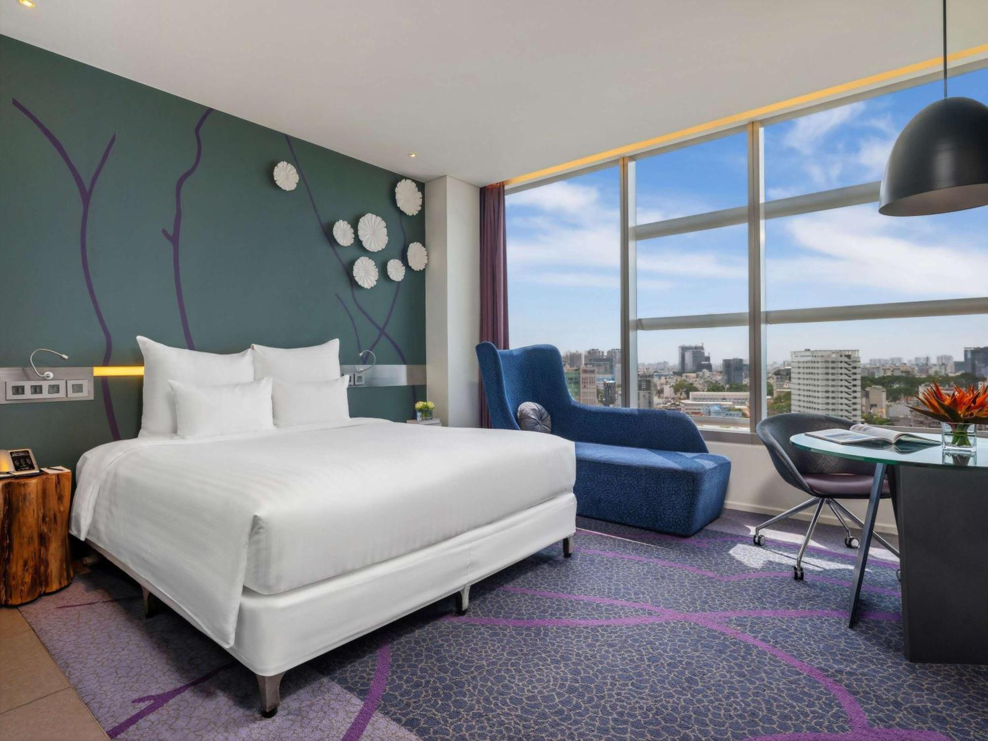 Pullman Saigon Centre 5*