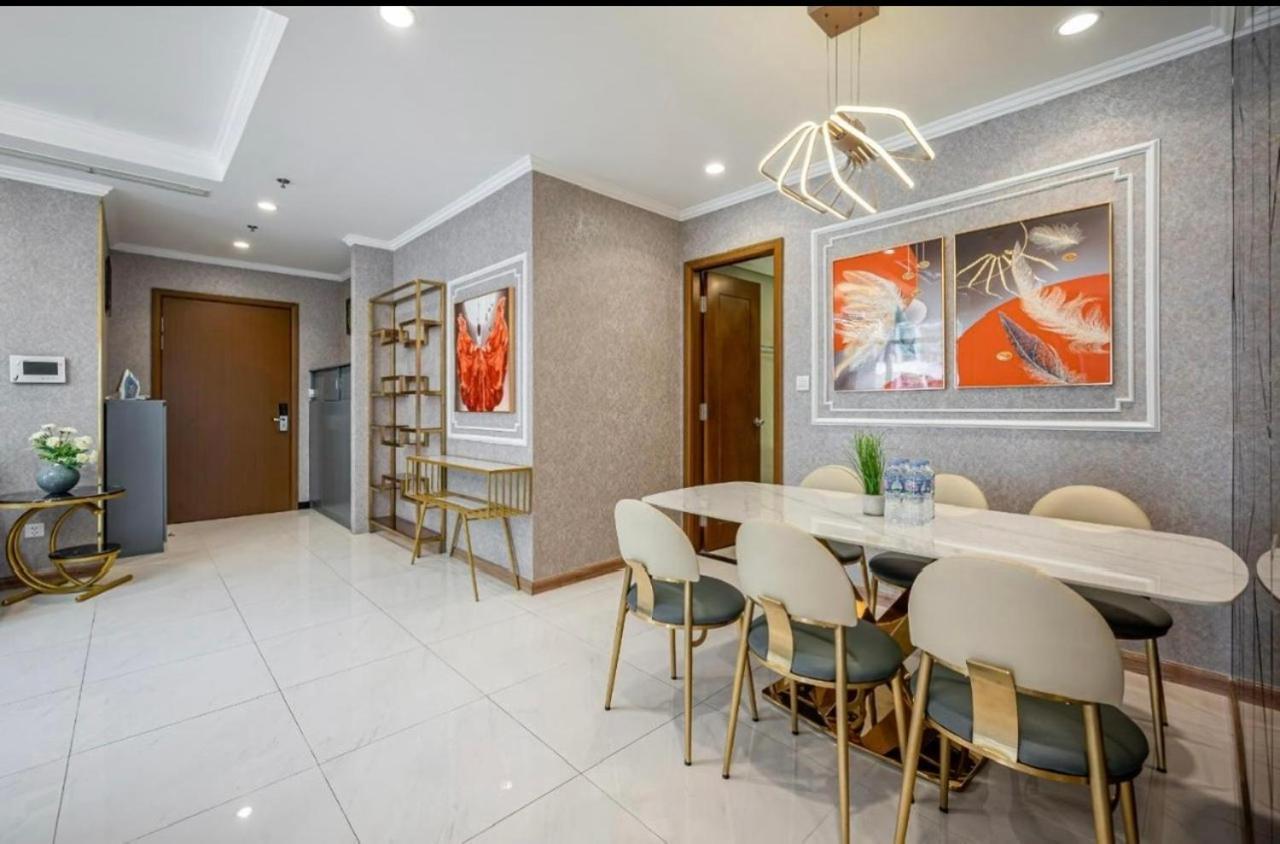 Hotel Vinhome Landmark 4*