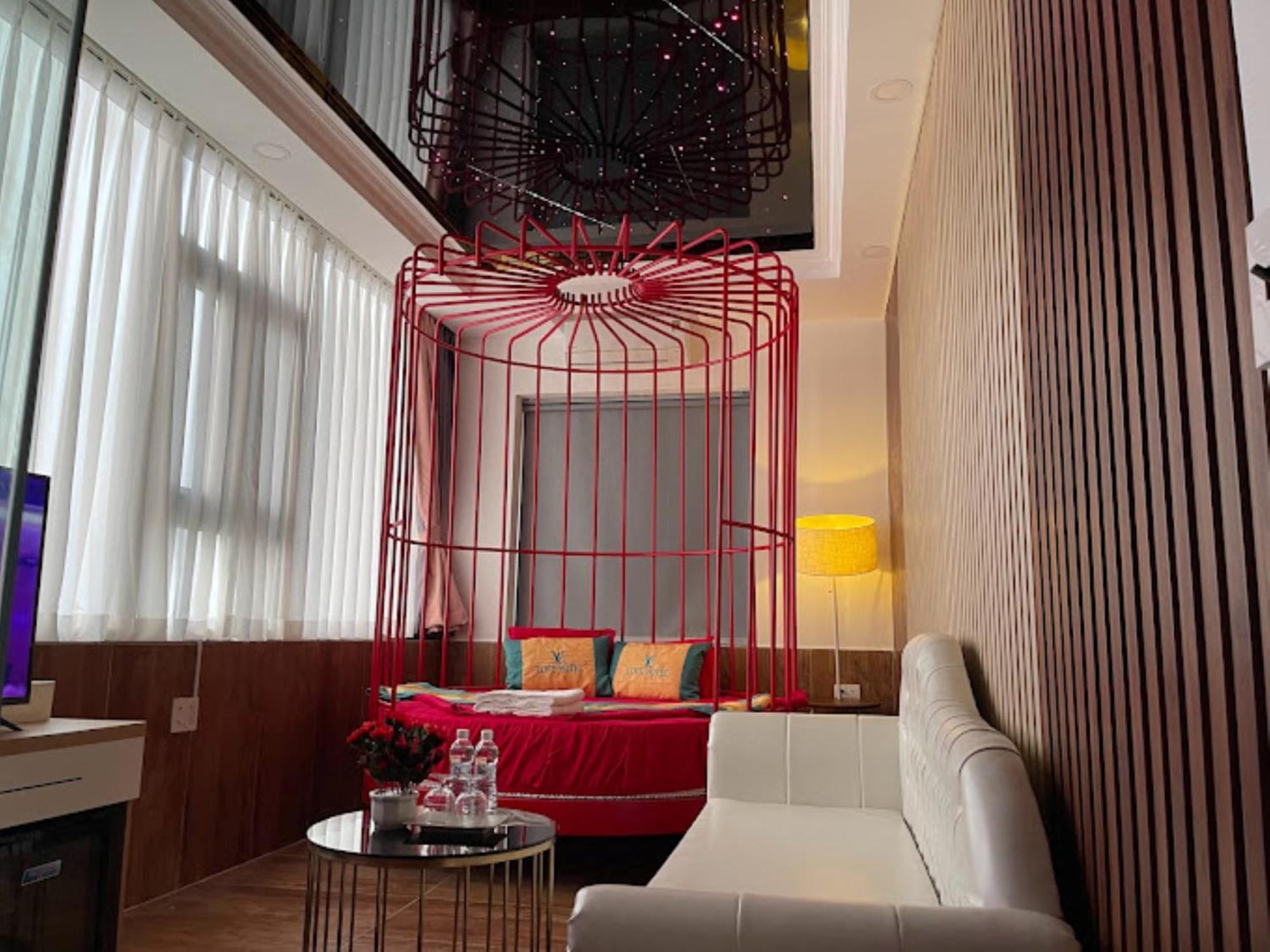 Hoc Mon Hotel