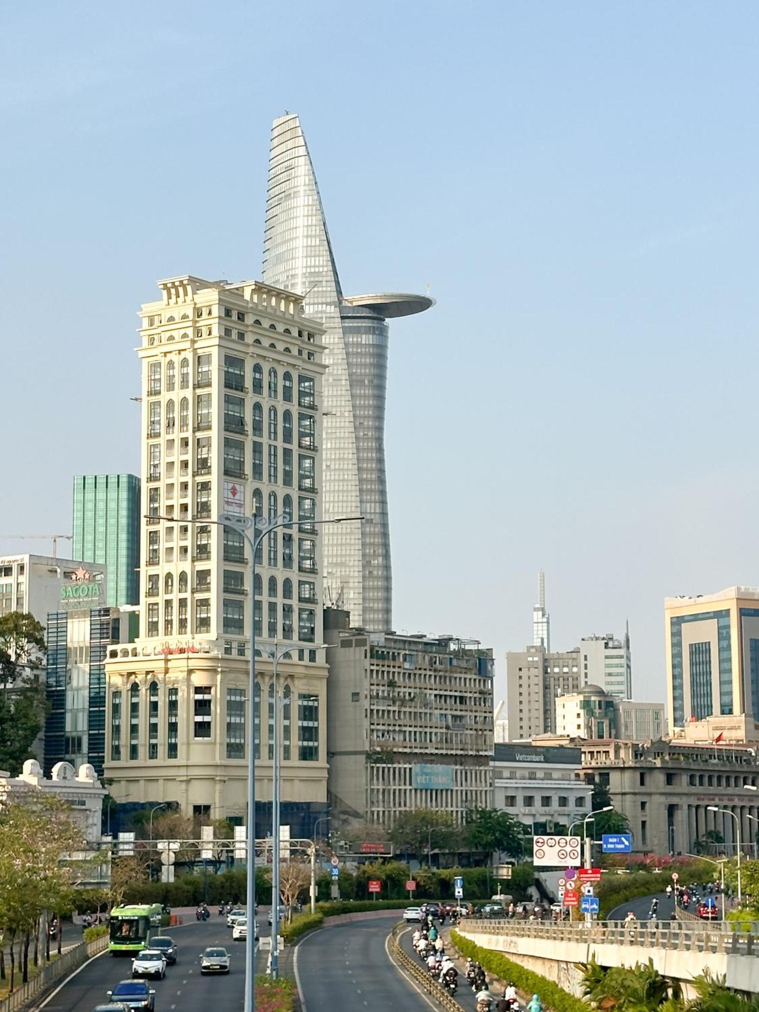 Calmette - Location District 1 - 500m Ben Thanh Market *