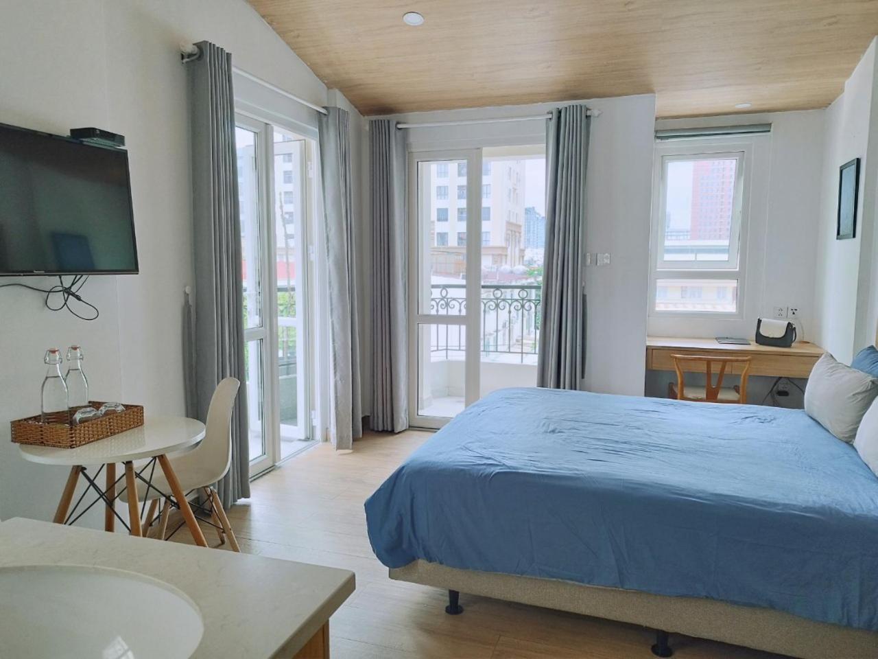 Bed & Breakfast 7 *