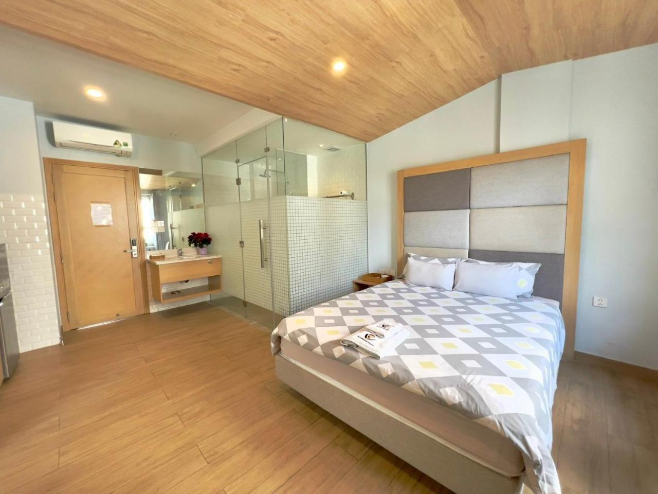 Bed & Breakfast 7