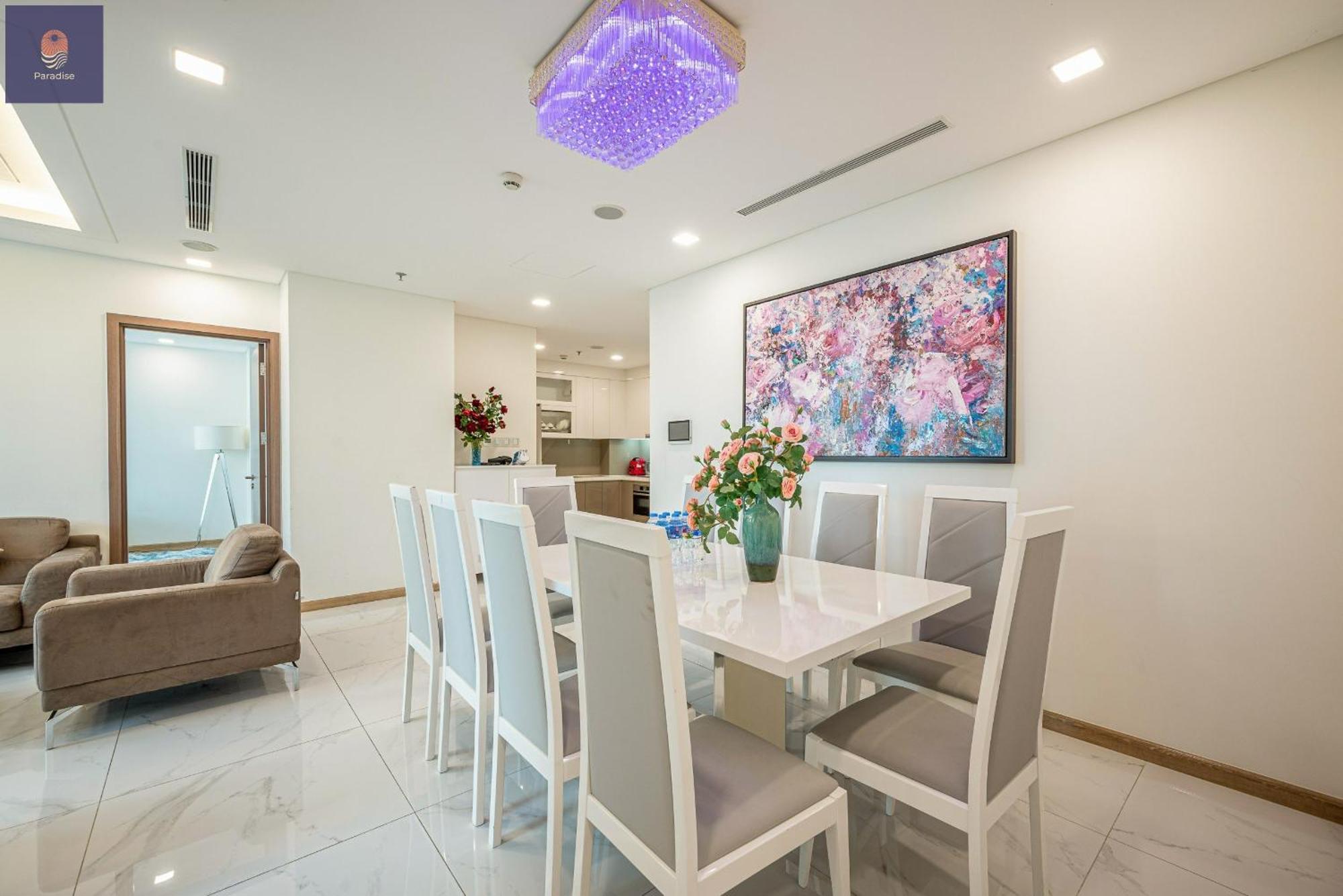 Landmark 81 Paradise Homestay *