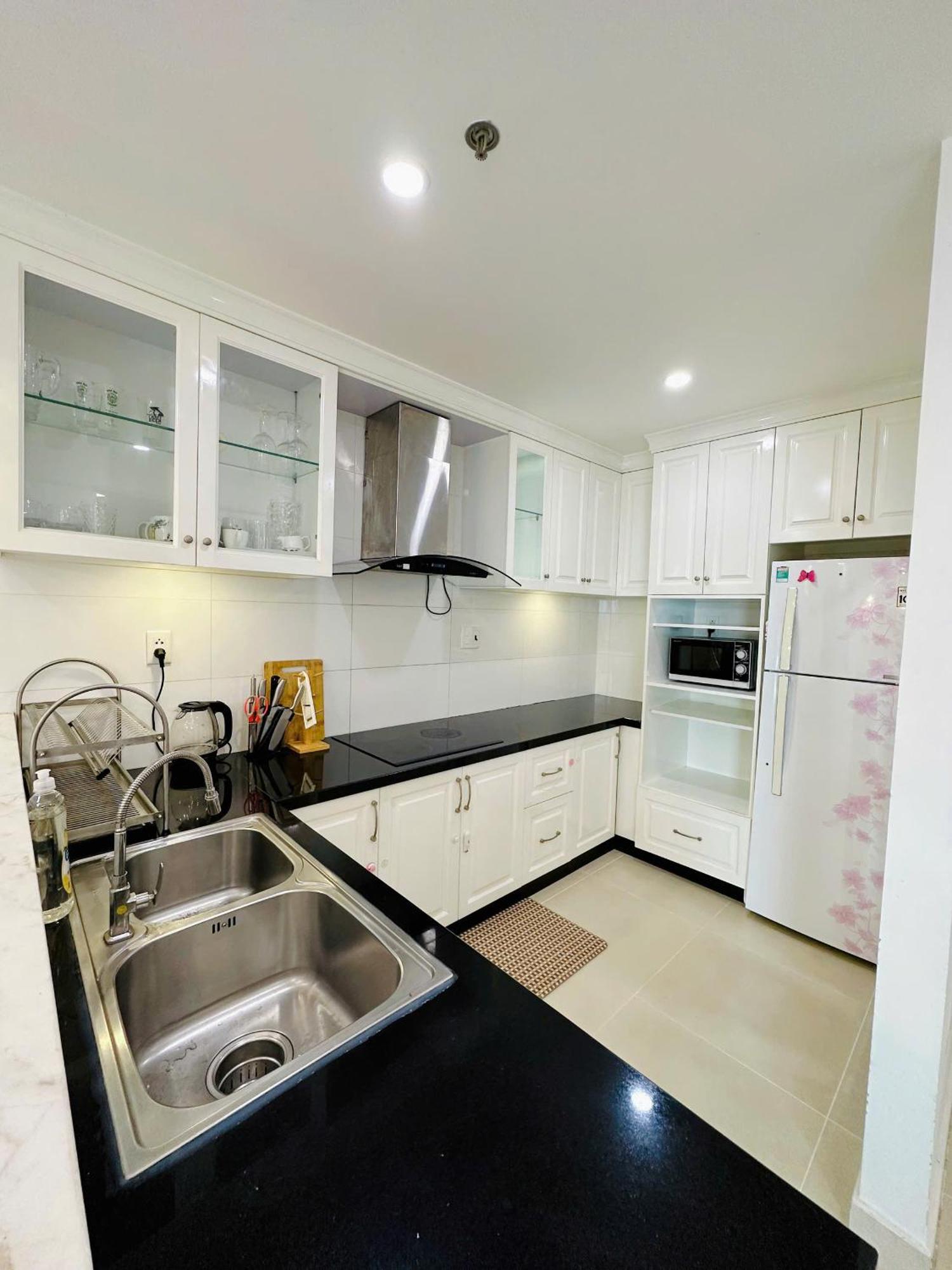 Shomes - Luxury In Masteri Thao Dien Free Gym, Pool *