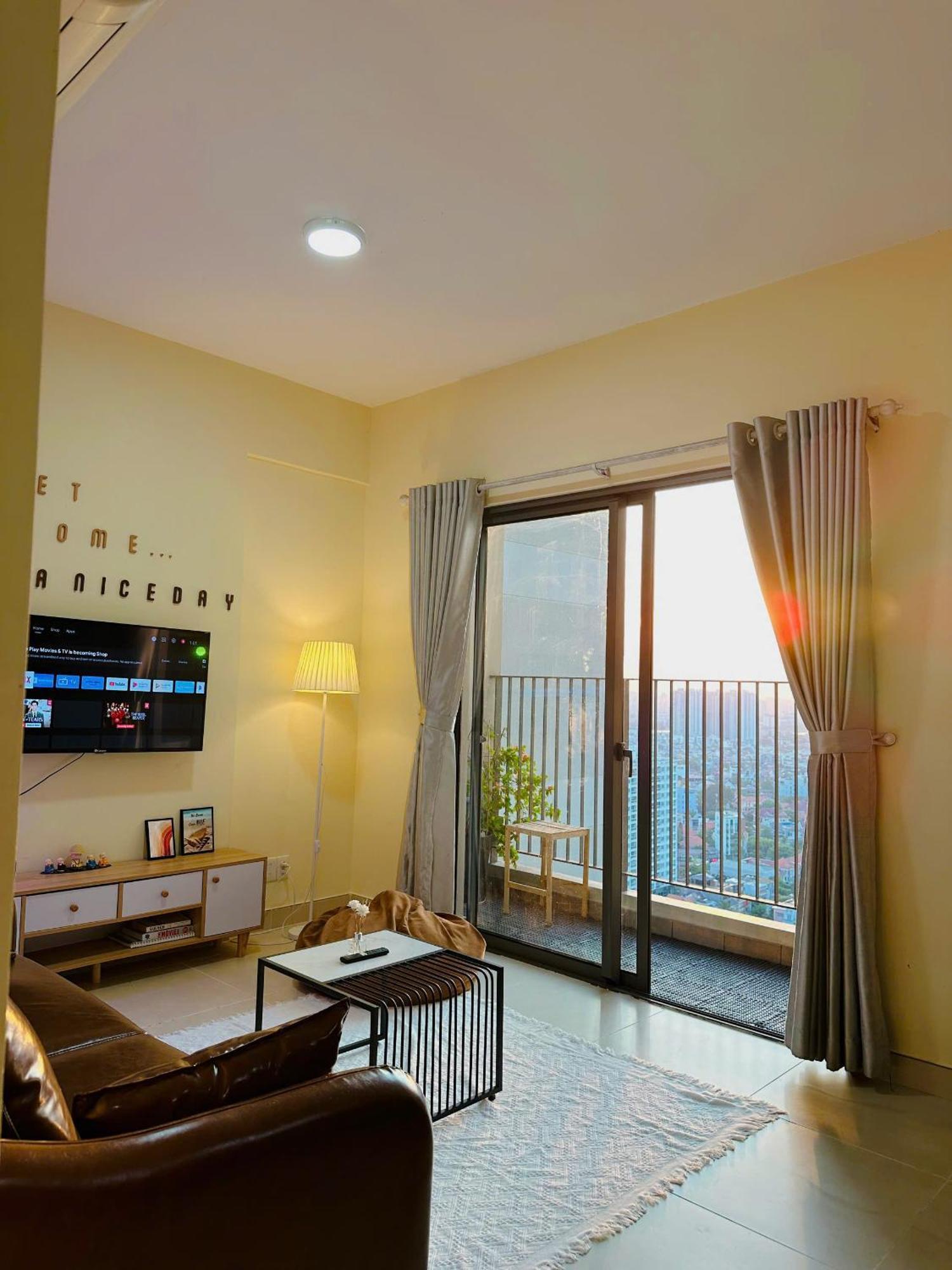 Shomes - Luxury In Masteri Thao Dien Free Gym, Pool *