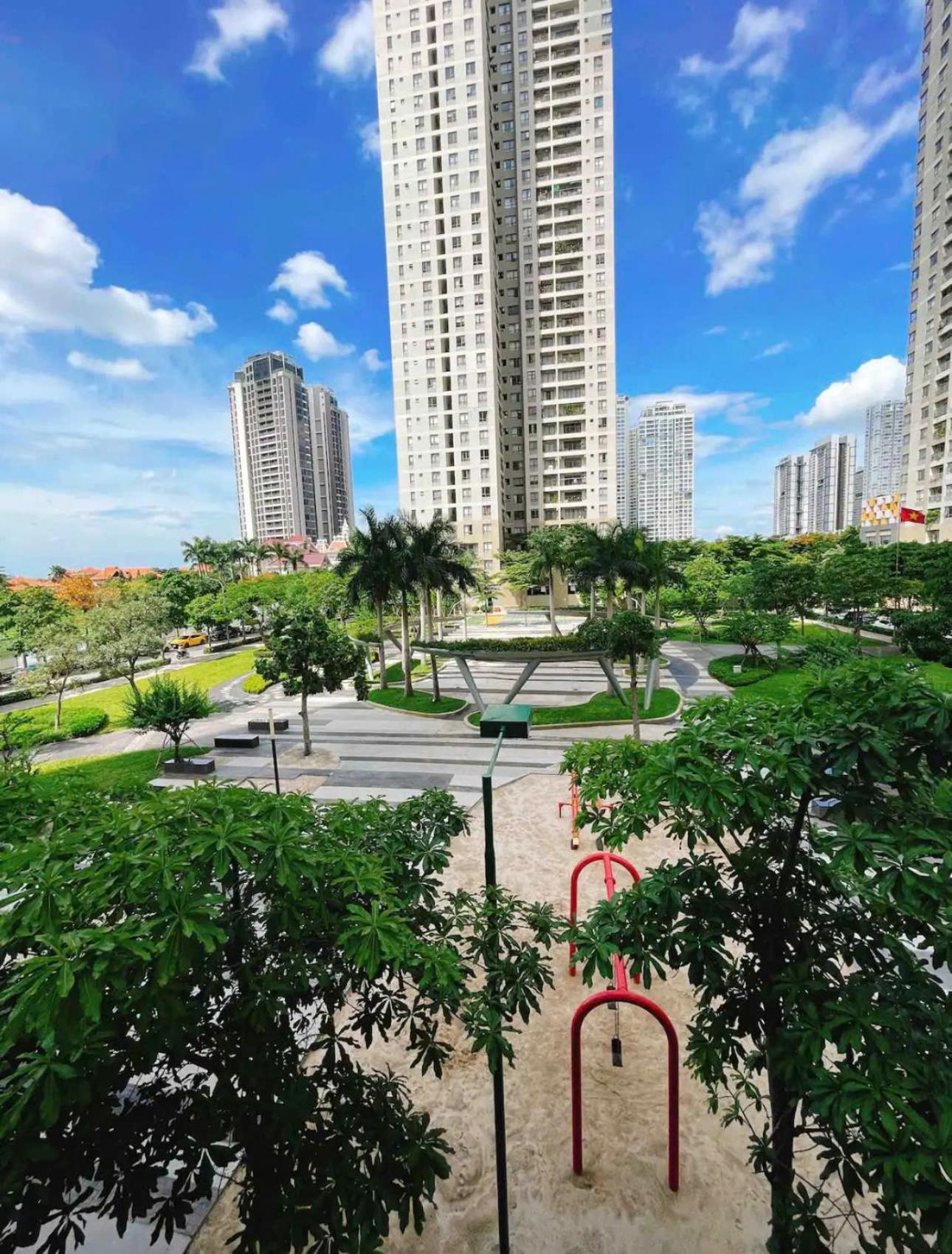 Shomes - Luxury In Masteri Thao Dien Free Gym, Pool *