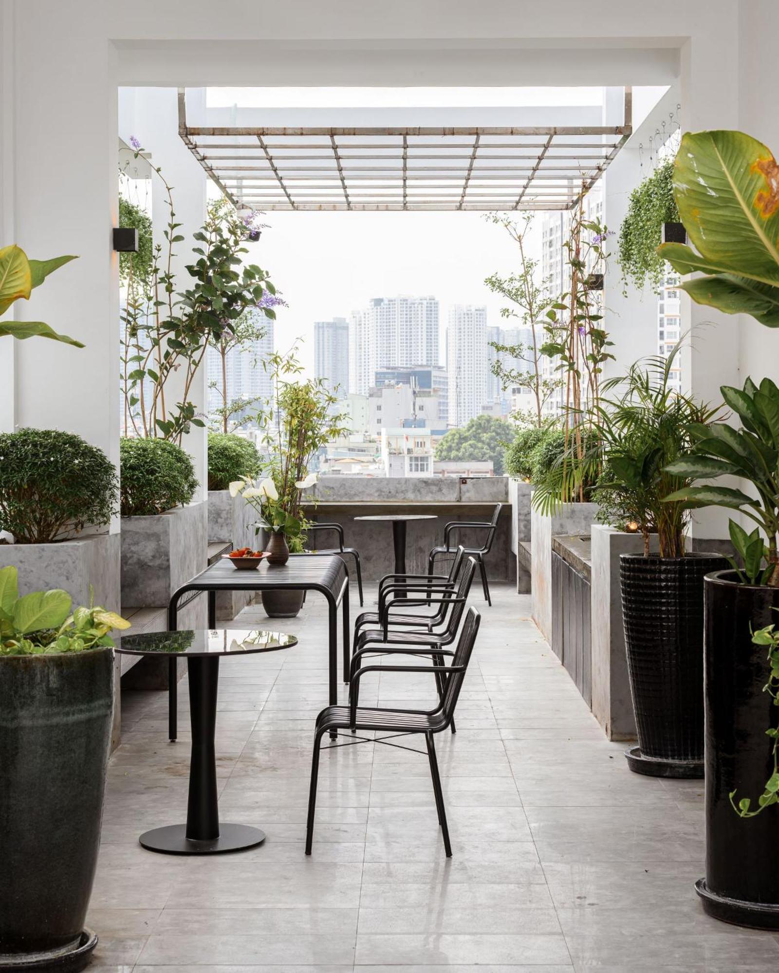 Hotel Express By M Village Vo Kiet
