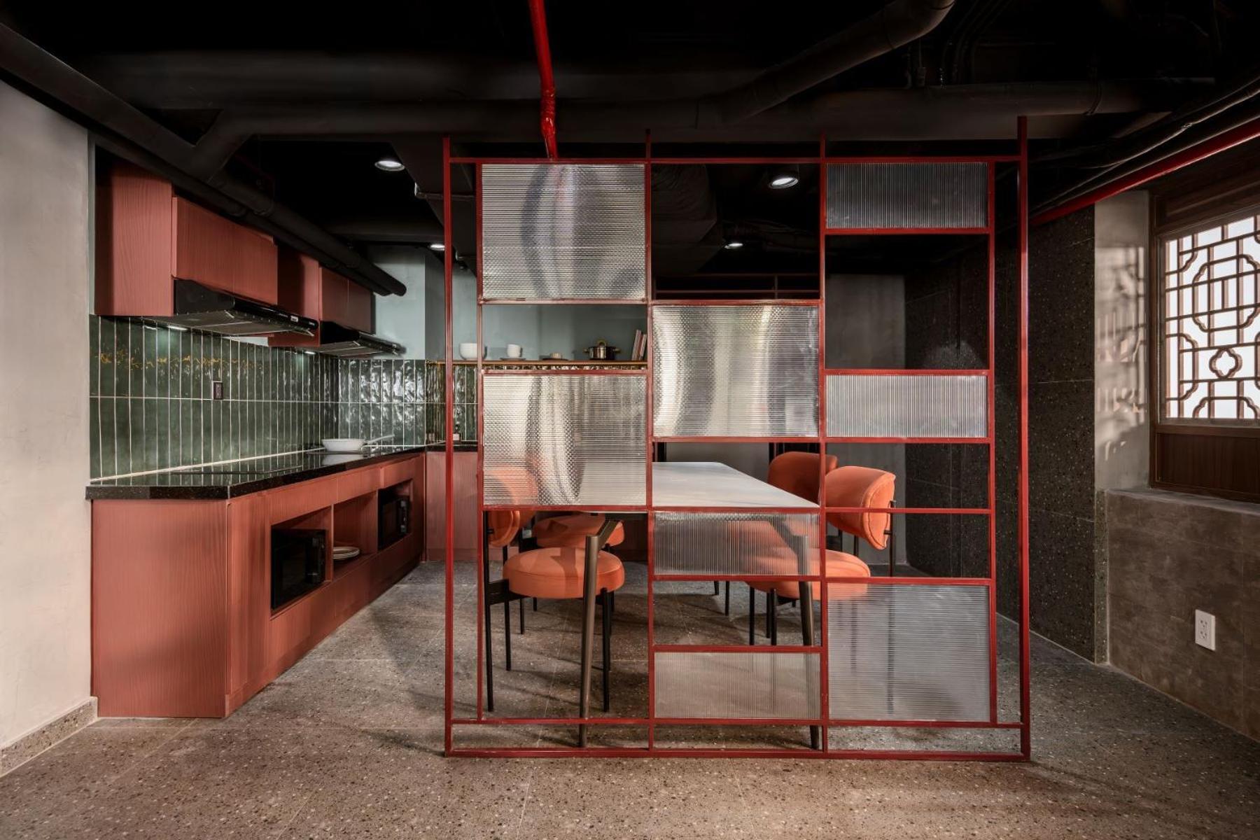 Express By M Village Vo Kiet