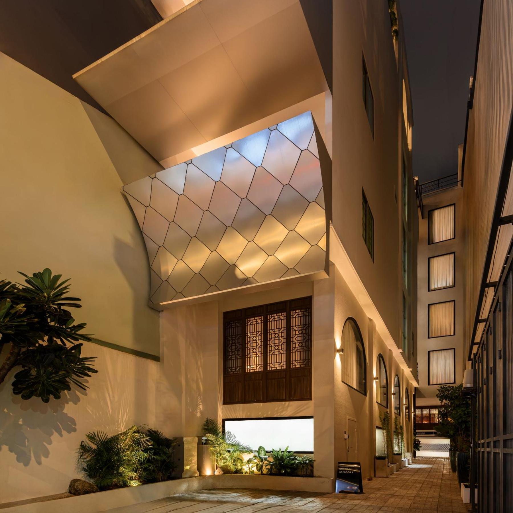 Express By M Village Vo Kiet