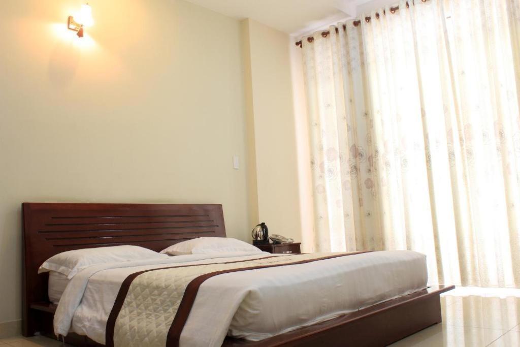 Ya 2* TP. Hồ Chí Minh