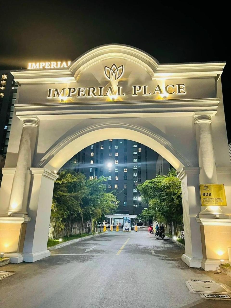 Apartment Ho Cao Cap Imperial Place *