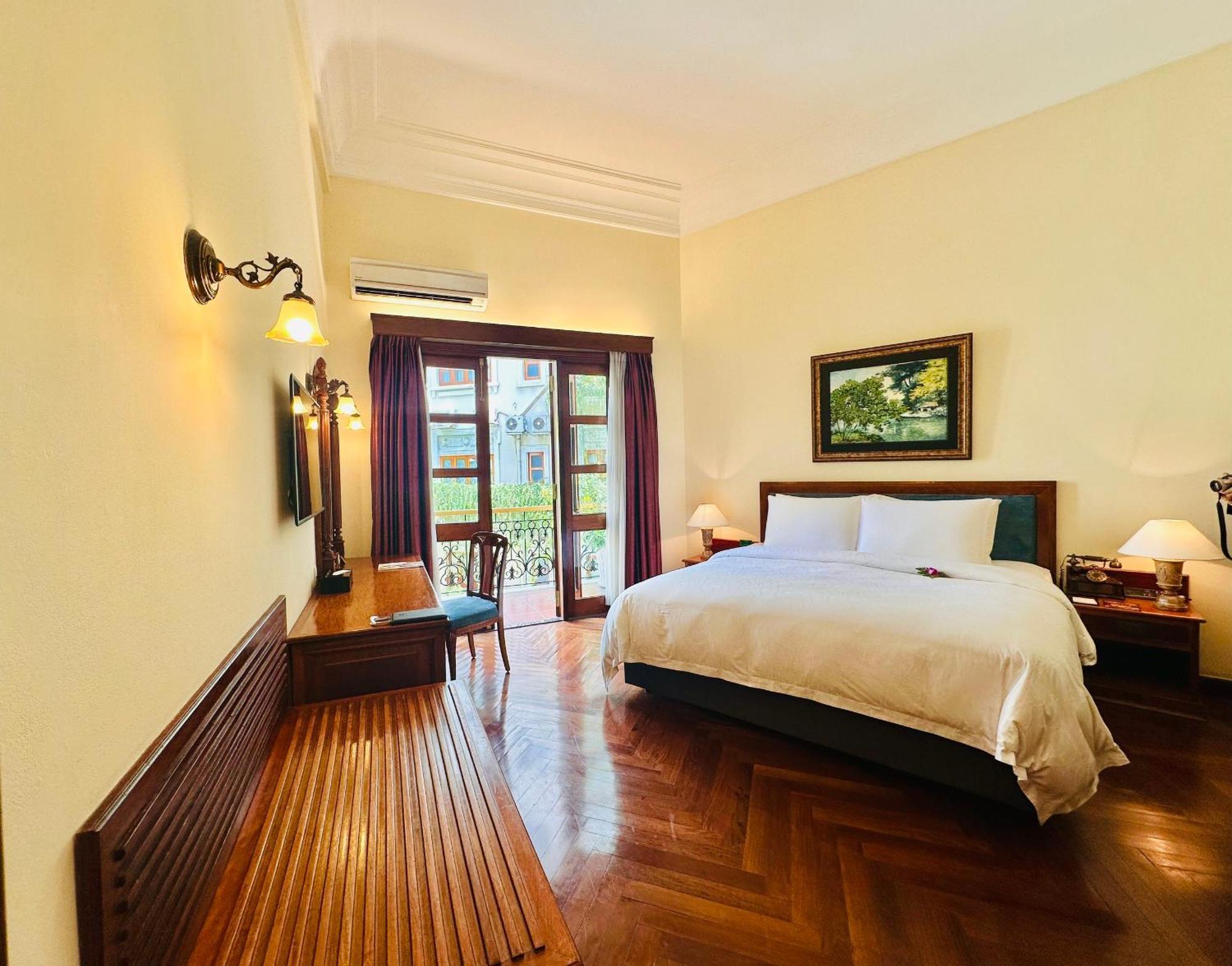 Majestic Saigon Hotel