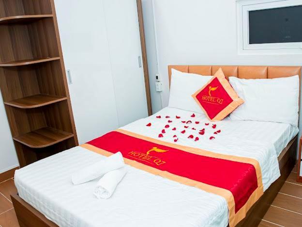 Hotel Khach San Q7