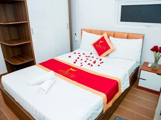 Khach San Q7 Hotel