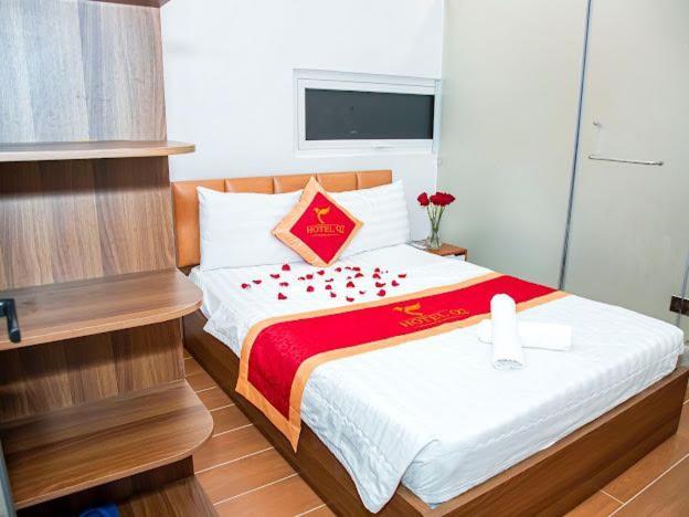 Khach San Q7 Hotel