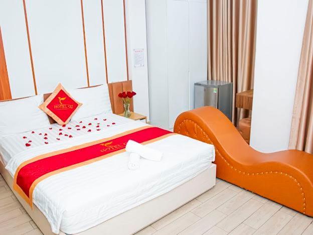 Hotel Khach San Q7