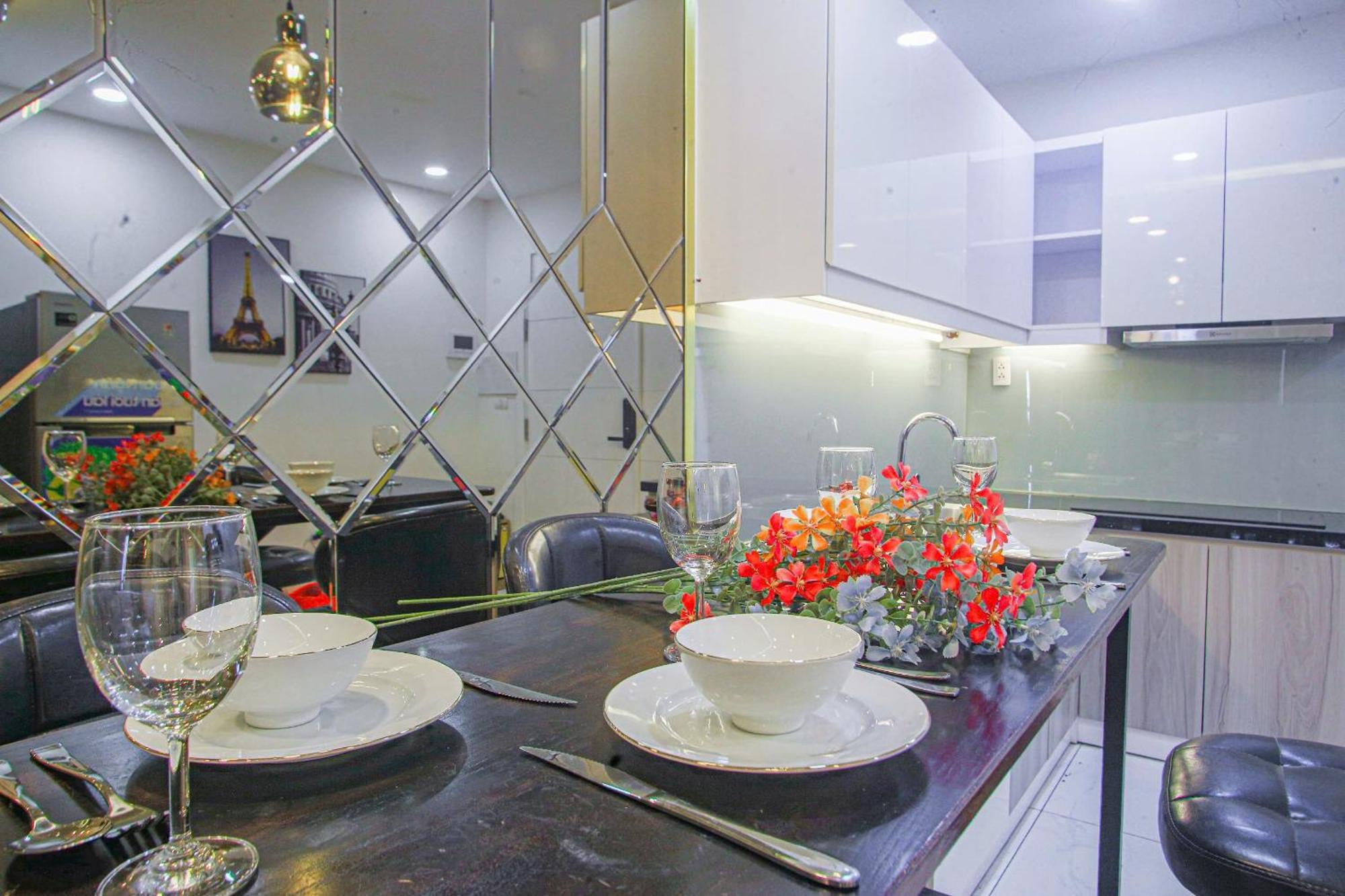 Sojo Lumiere Aparts - Terra Royal, Luxury And Spot * Ho Chi Minh City