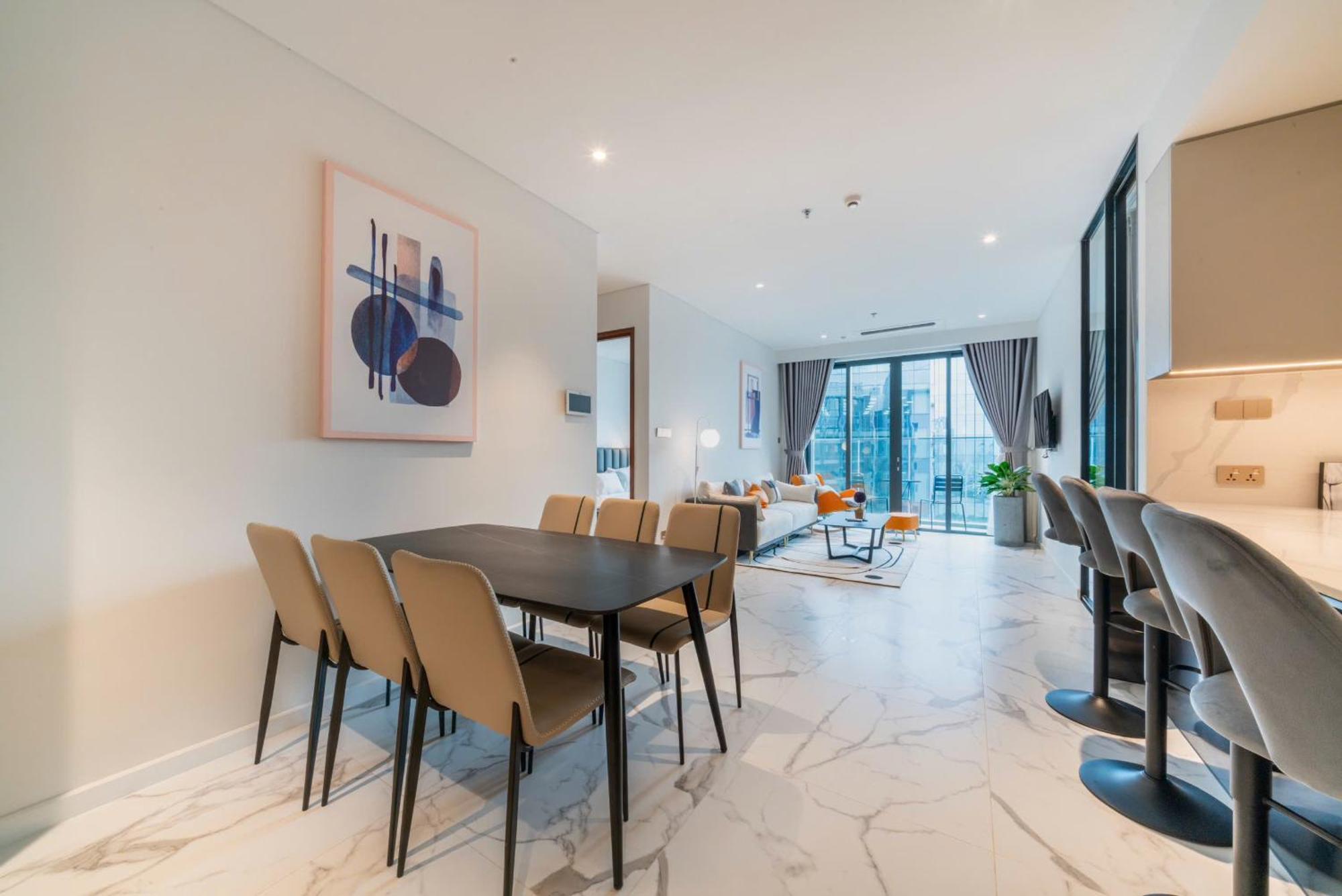 Metropole Thu Thiem - Luna - Chic, Unbeatable Location, Great Value!!! Ho Chi Minh City