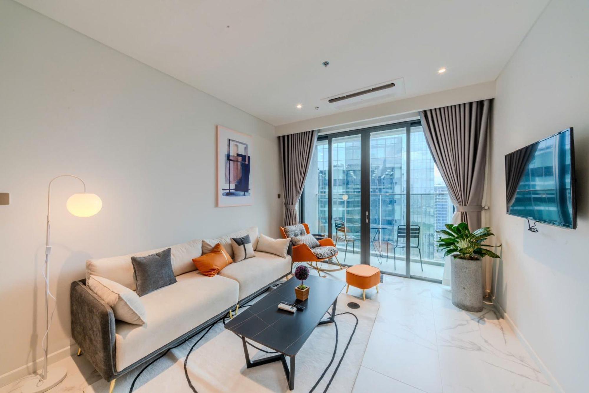 Metropole Thu Thiem - Luna - Chic, Unbeatable Location, Great Value!!! * Ho Chi Minh City