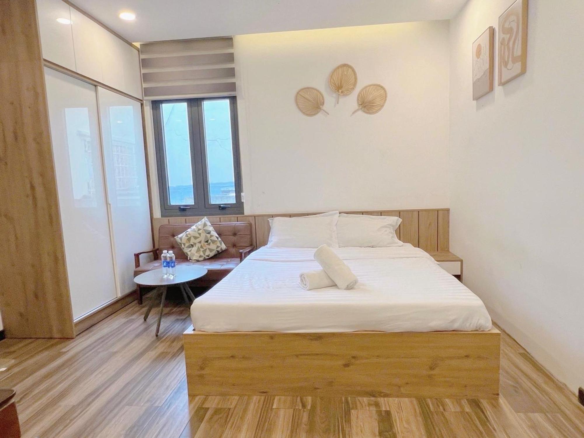 Ho Riverside View And Netflix Chill Ho Chi Minh City