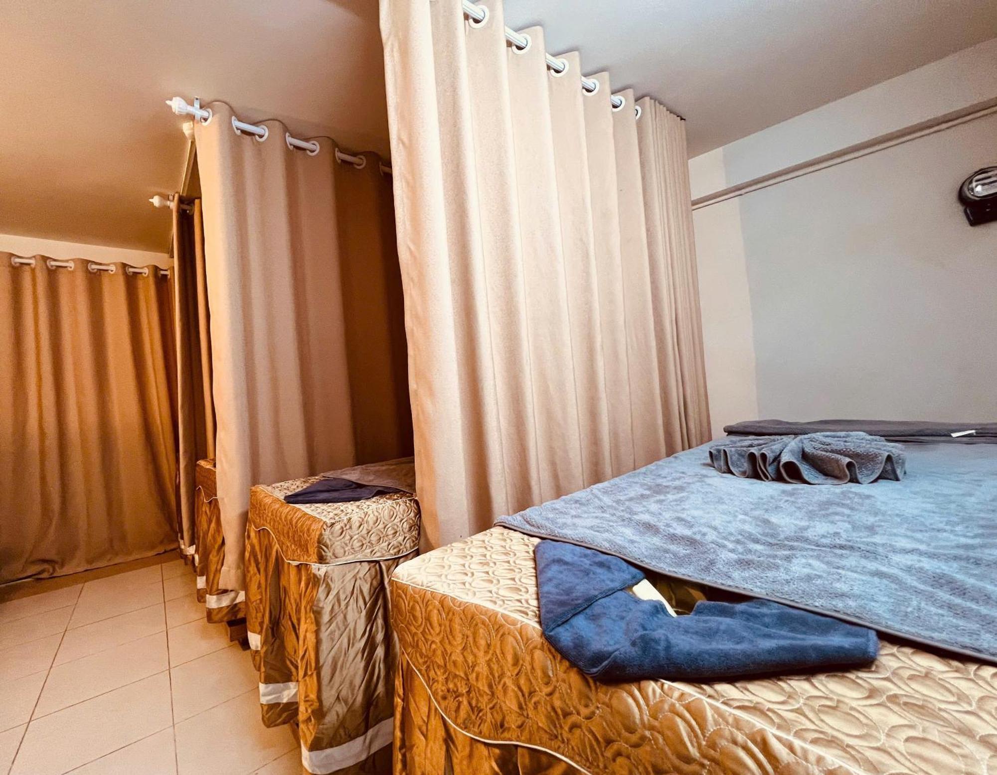 Capsule hotel Grandma Lu's Saigon Japan Town *