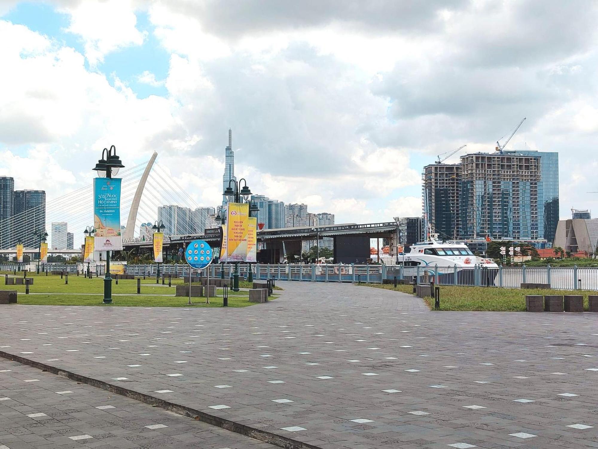 Linda Apartment-icon56-district4-3mins To Center Dtrc1- Infinity Pool- Awesome Rooftop Apartment Ho Chi Minh City