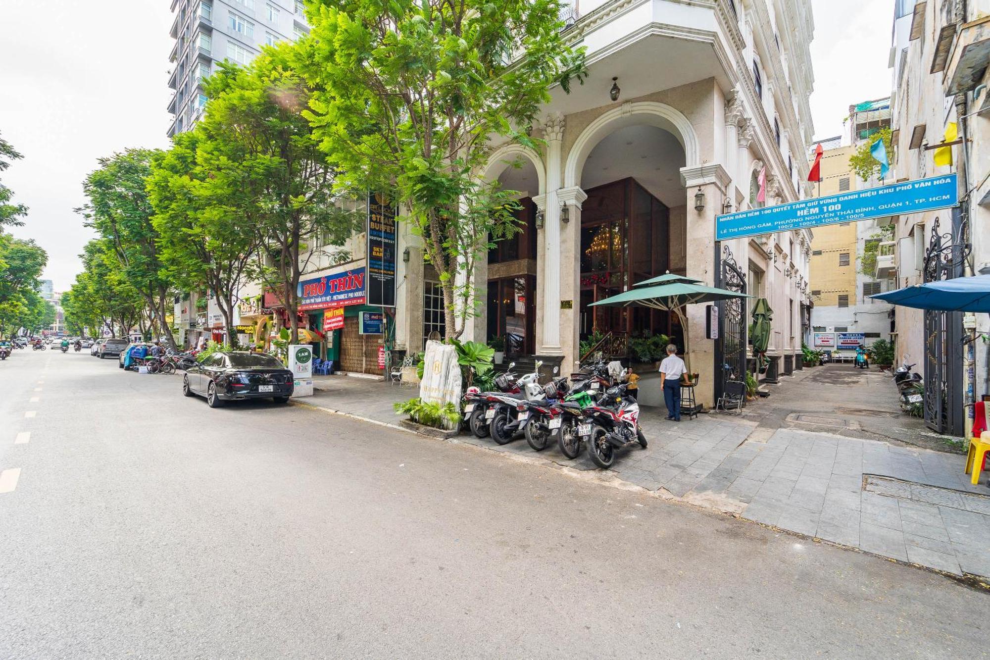 Diamond Luxury Ben Thanh Pangsapuri *