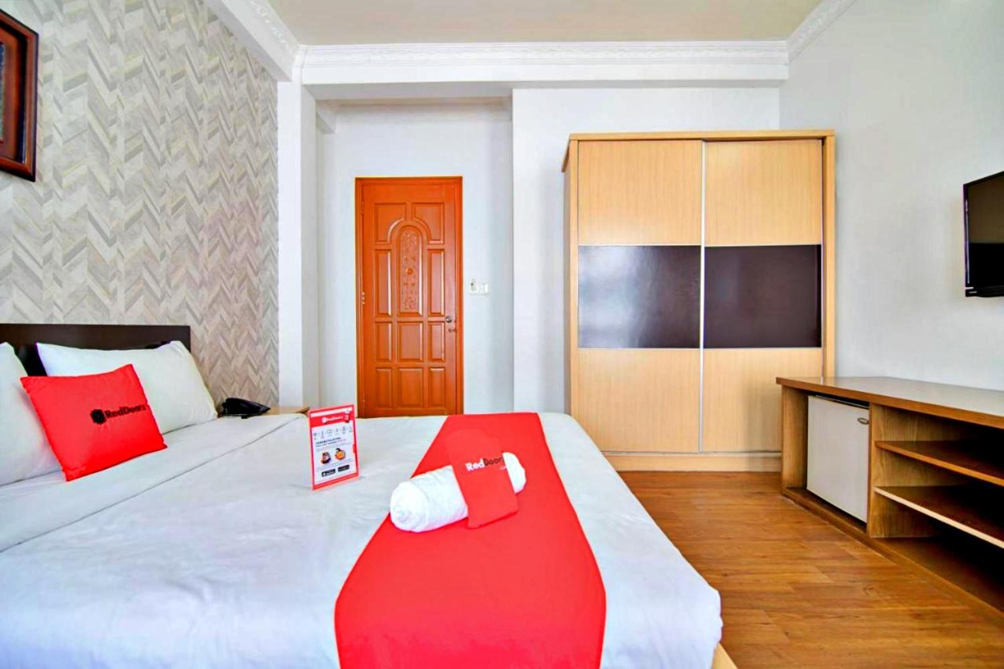 Apartment S79 Quynh Giang *