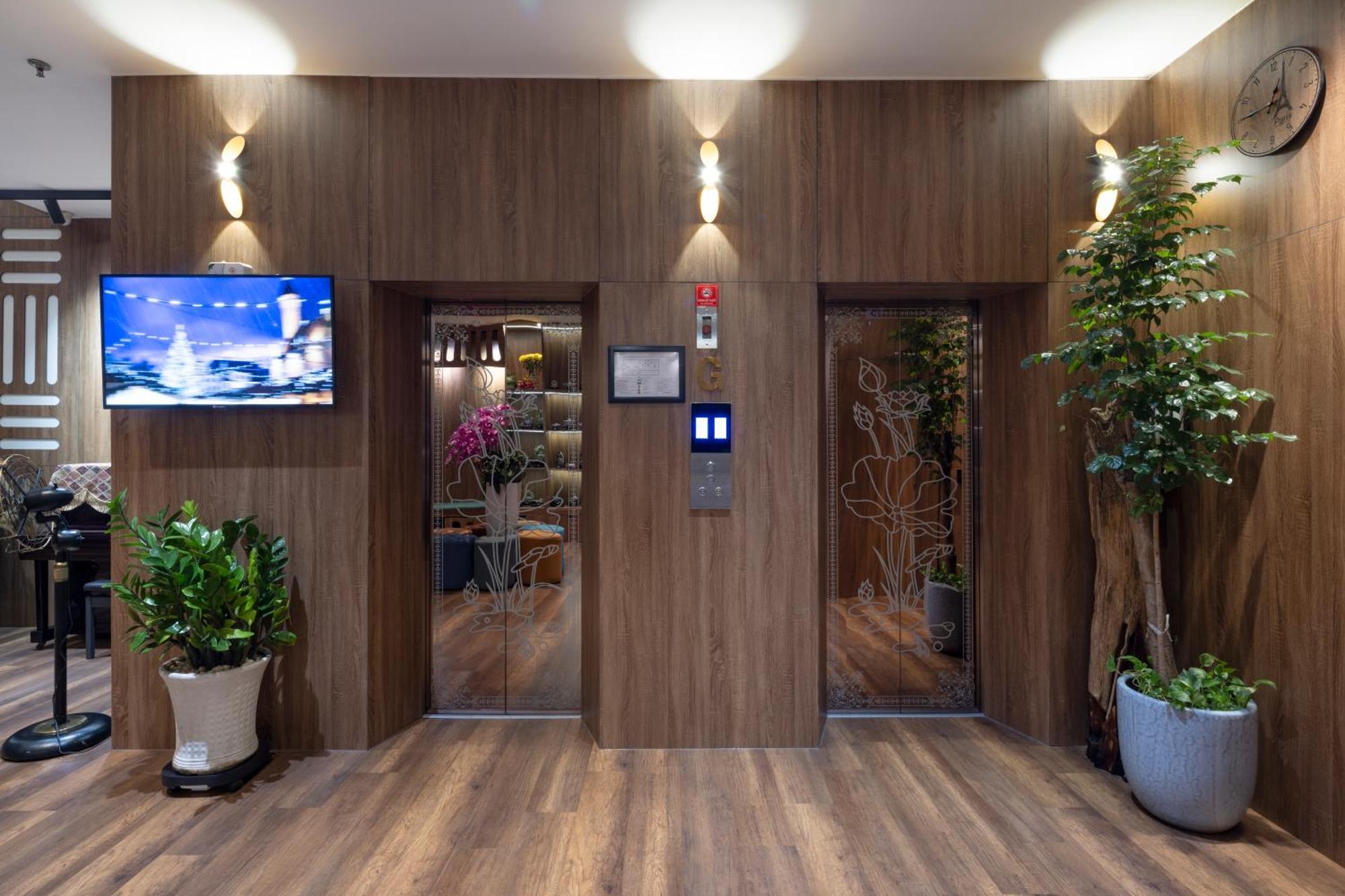 Hotel Viet Lotus Saigon 4*