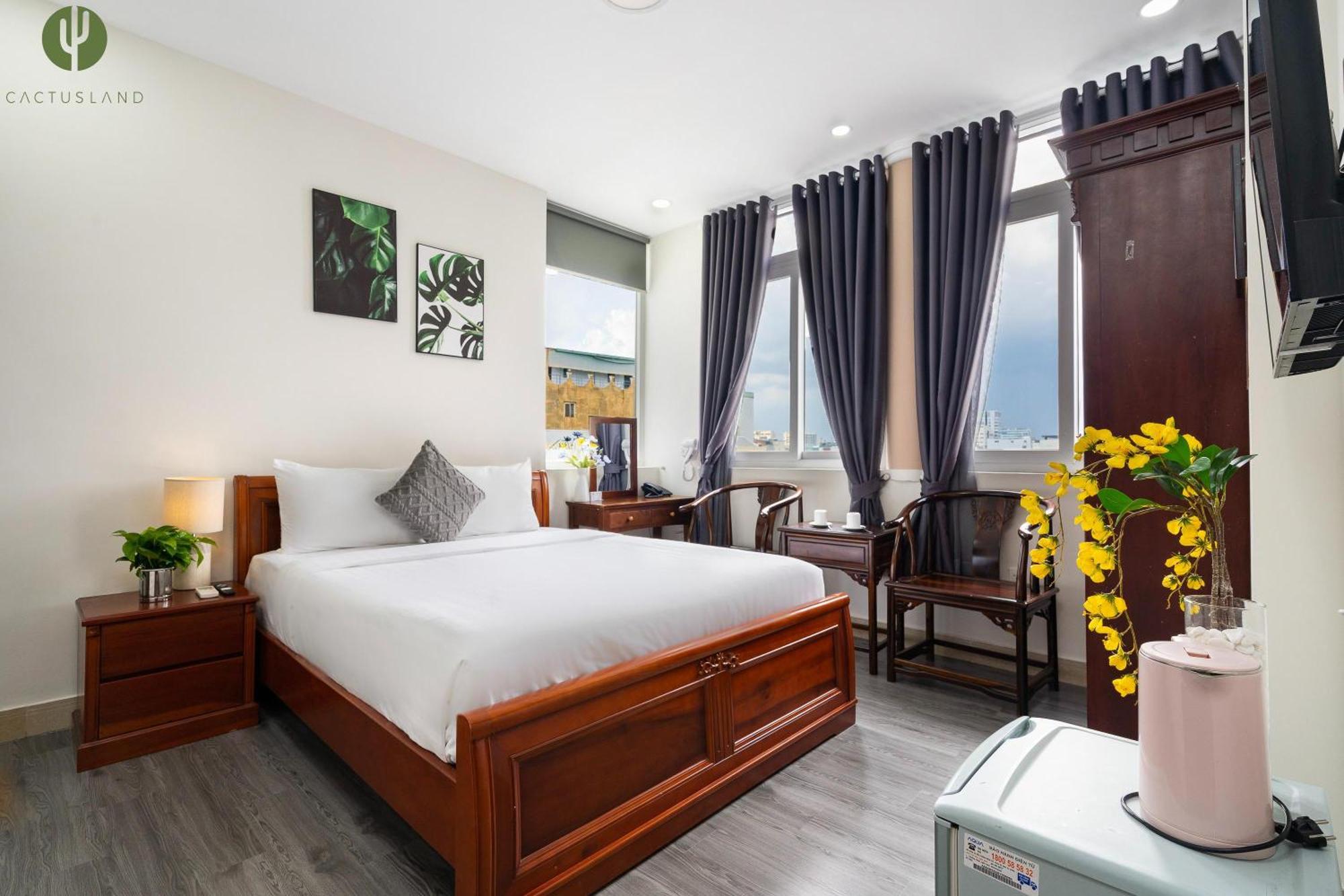 Cactusland Tan Binh Hotel 2*