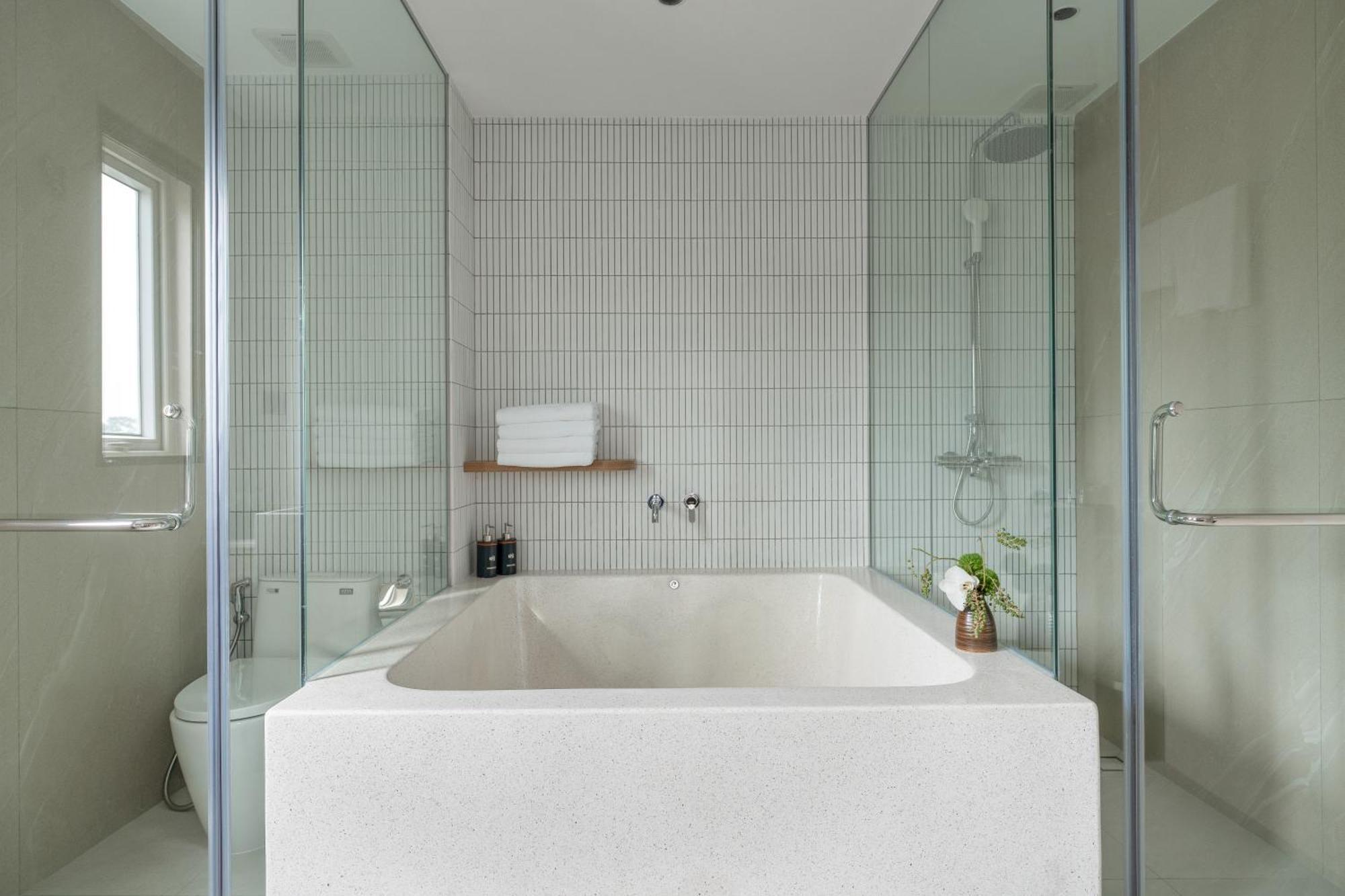 Kin Thai Lung Hotel 4*