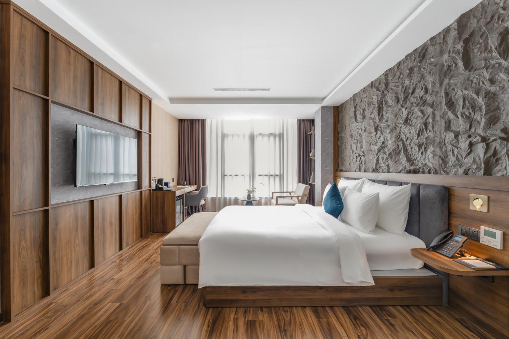 Kin Thai Lung Hotel 4*