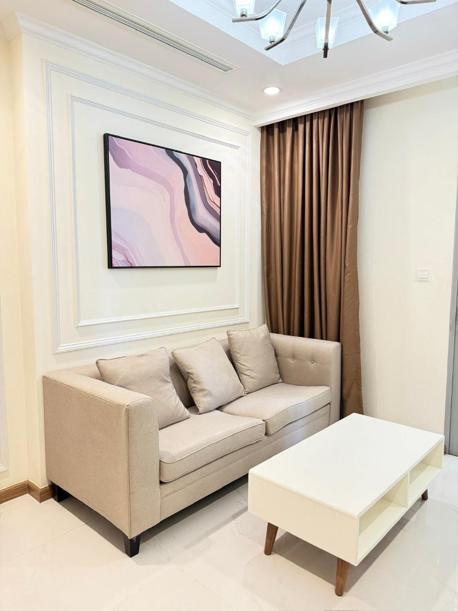 Landmark Luxury - Luna Pangsapuri