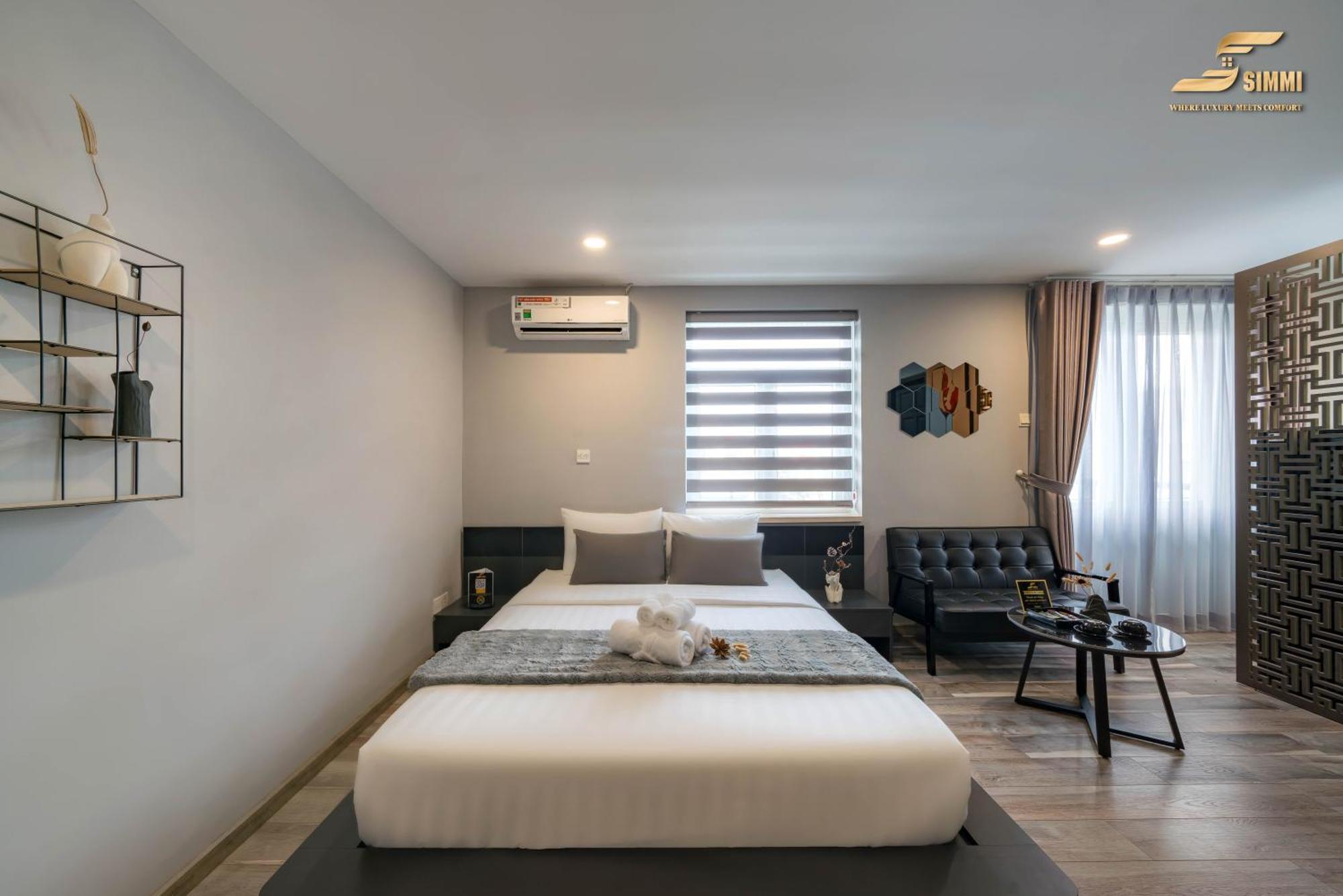 Hotel Simmi Signature & Ho Chi Minh City