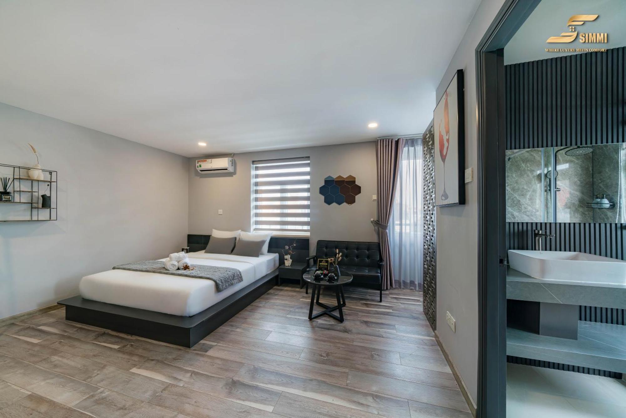 Hotel Simmi Signature & Ho Chi Minh City