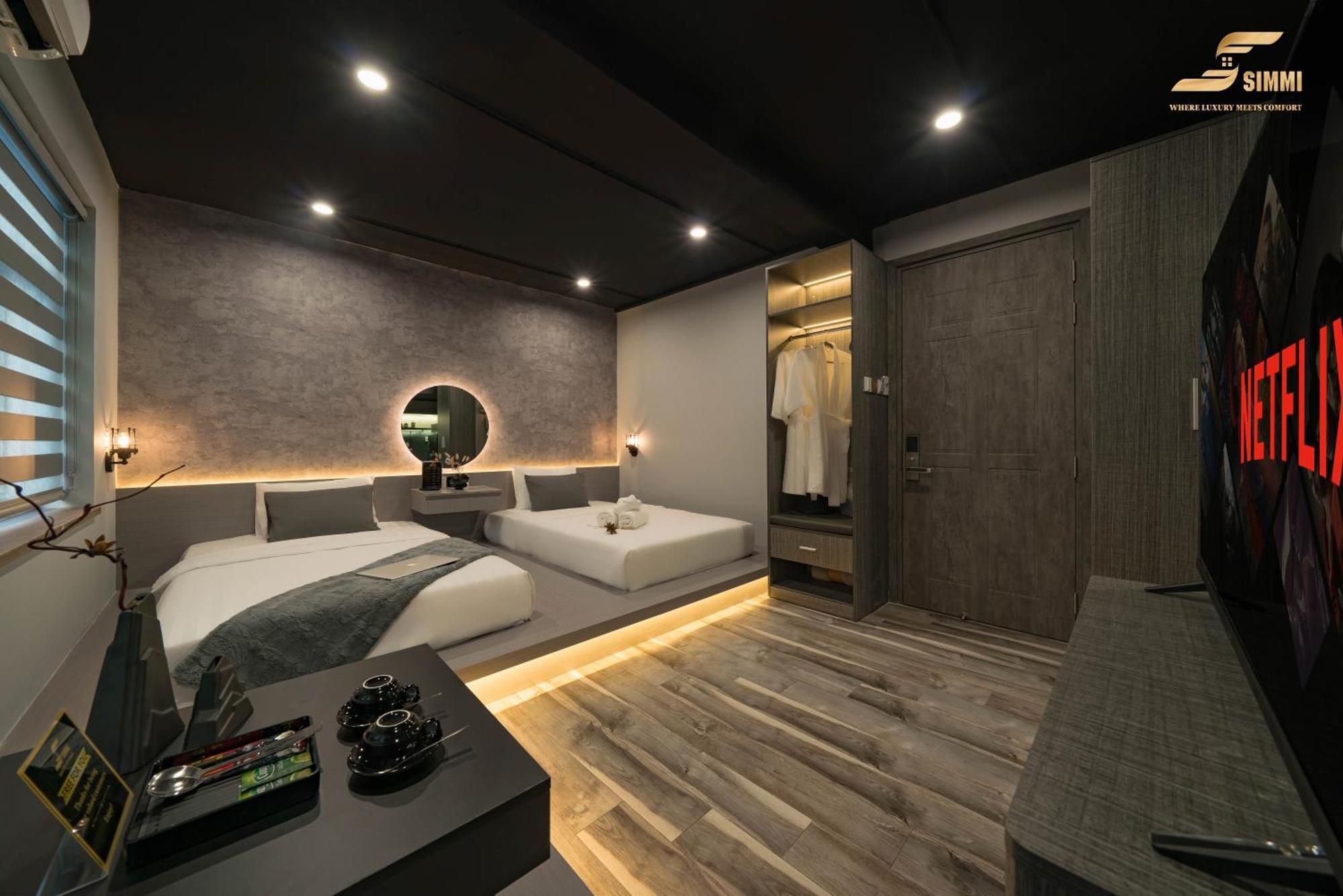 Simmi Signature & Ho Chi Minh City