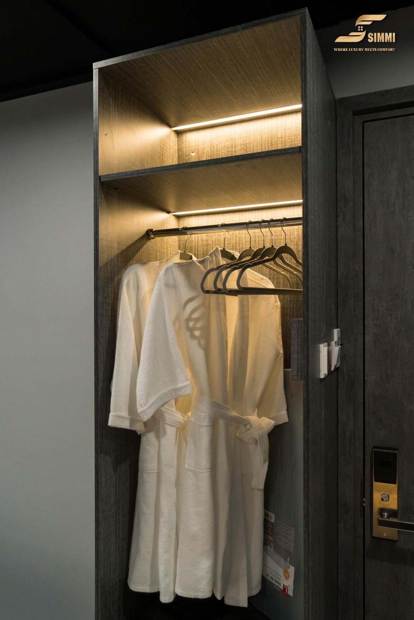 Hotel Simmi Signature &