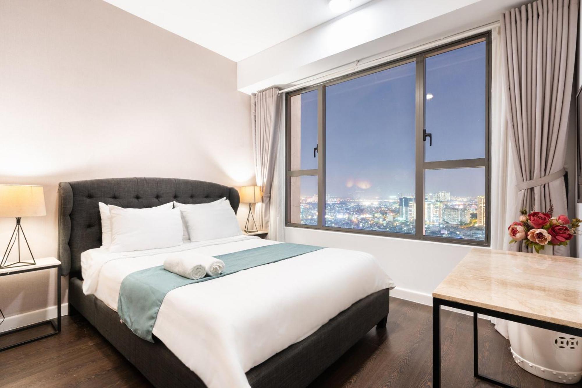 Saigon Authentic Apartments: Infinity Pool & Daily Perks * Ho Chi Minh City