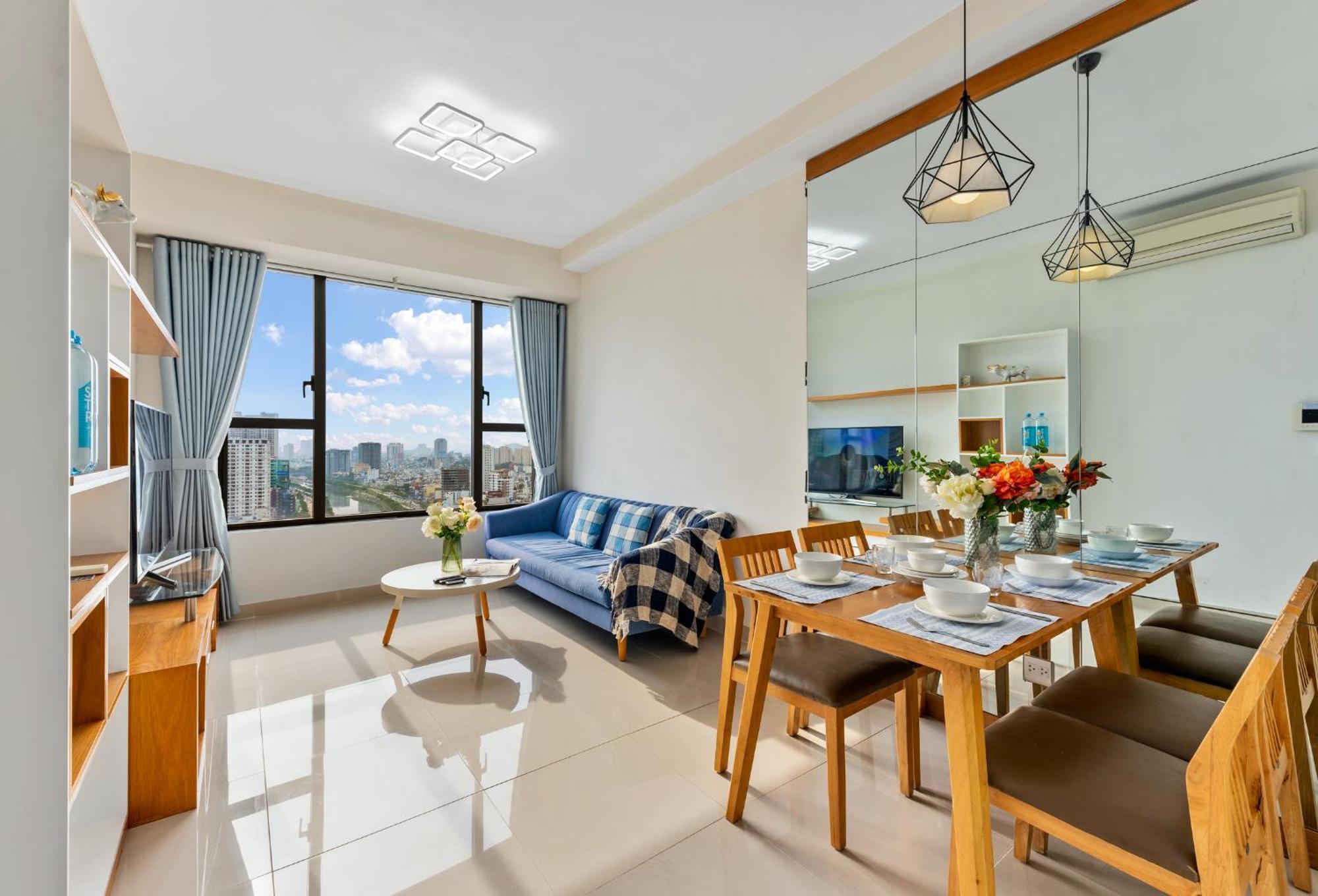 Apartment Saigon Authentic Apartments: Infinity Pool & Daily Perks *