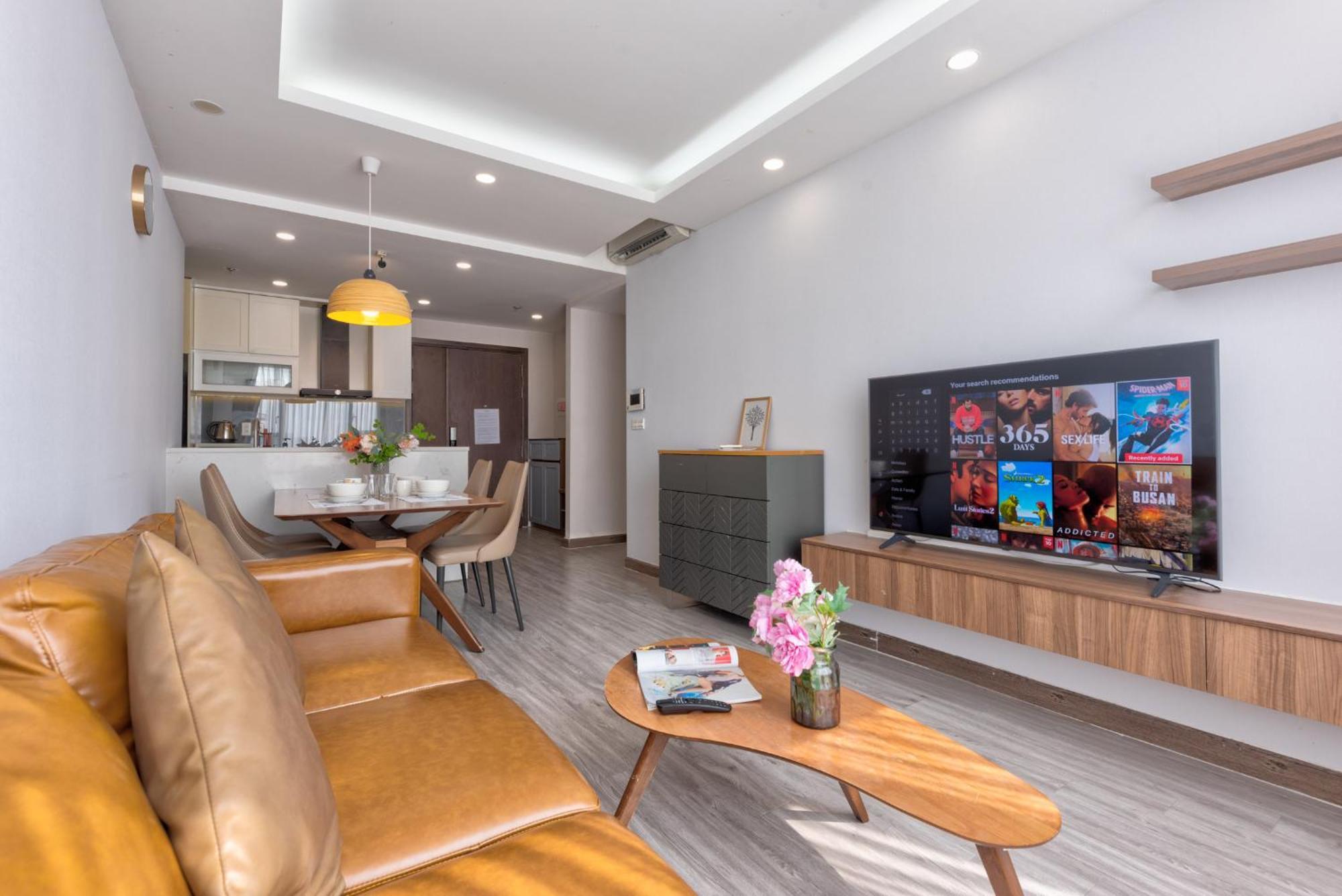 Saigon Authentic Apartments: Infinity Pool & Daily Perks Apartment *