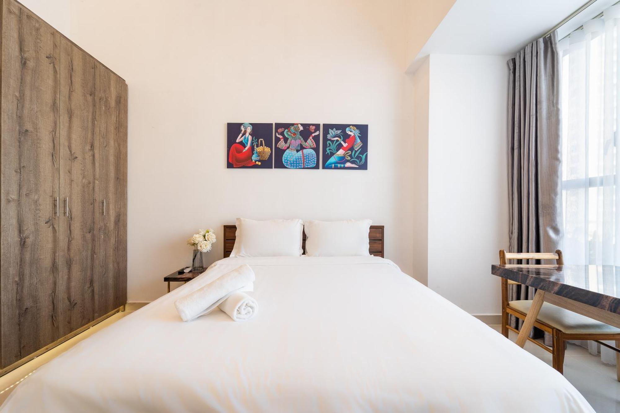 Apartment Saigon Authentic Apartments: Infinity Pool & Daily Perks
