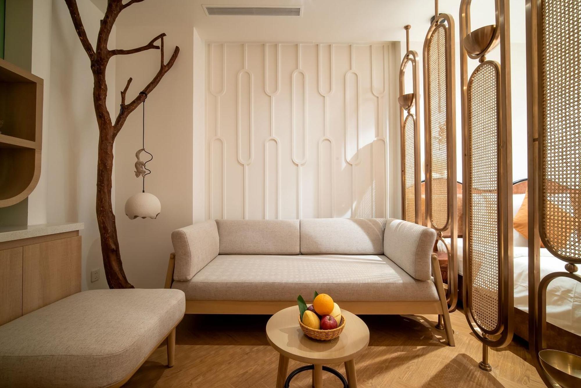 Hotel Me Saigon Boutique