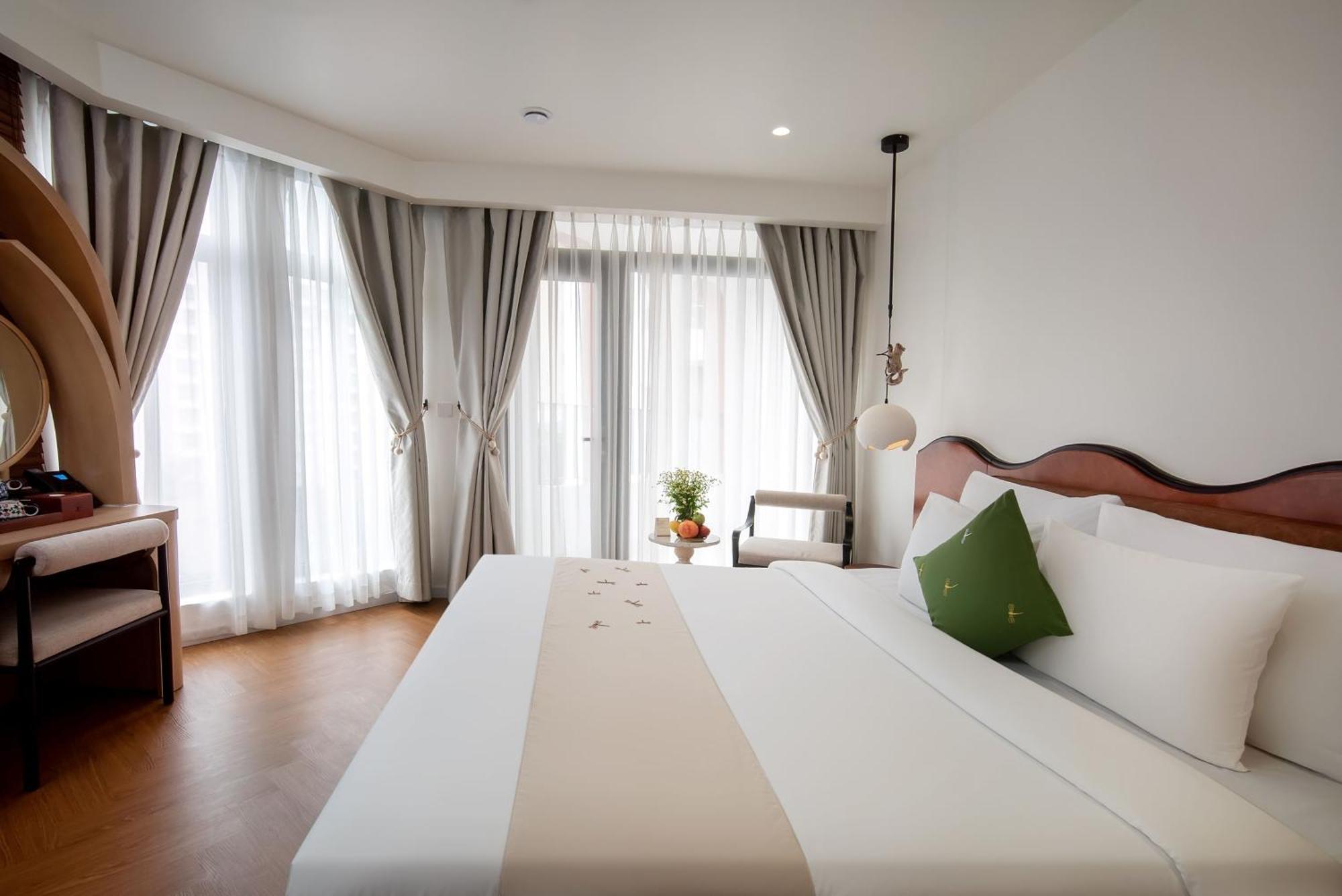 Hotel Me Saigon Boutique 5*