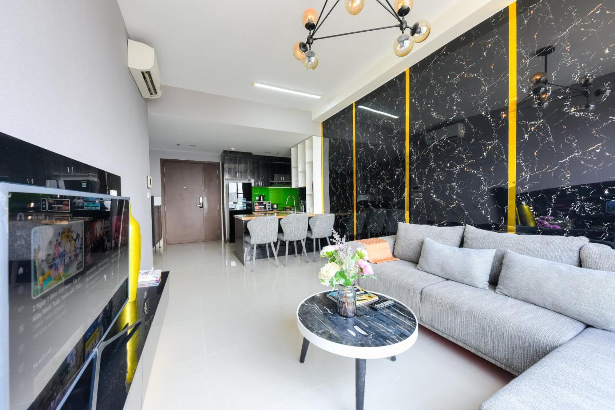 Saigon Authentic Apartments: Infinity Pool & Daily Perks Apartment Ho Chi Minh City