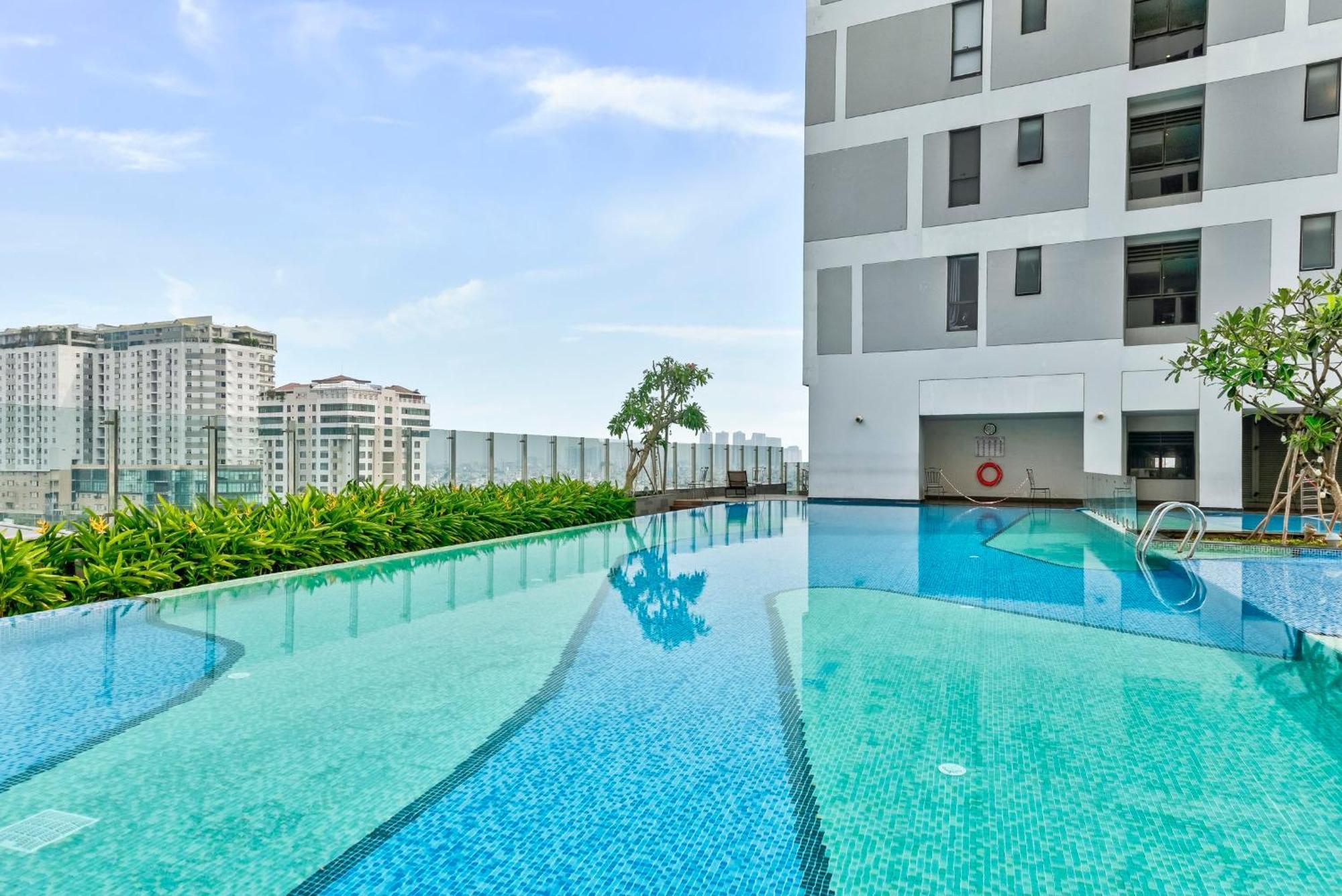 Saigon Authentic Apartments: Infinity Pool & Daily Perks Apartment Ho Chi Minh City